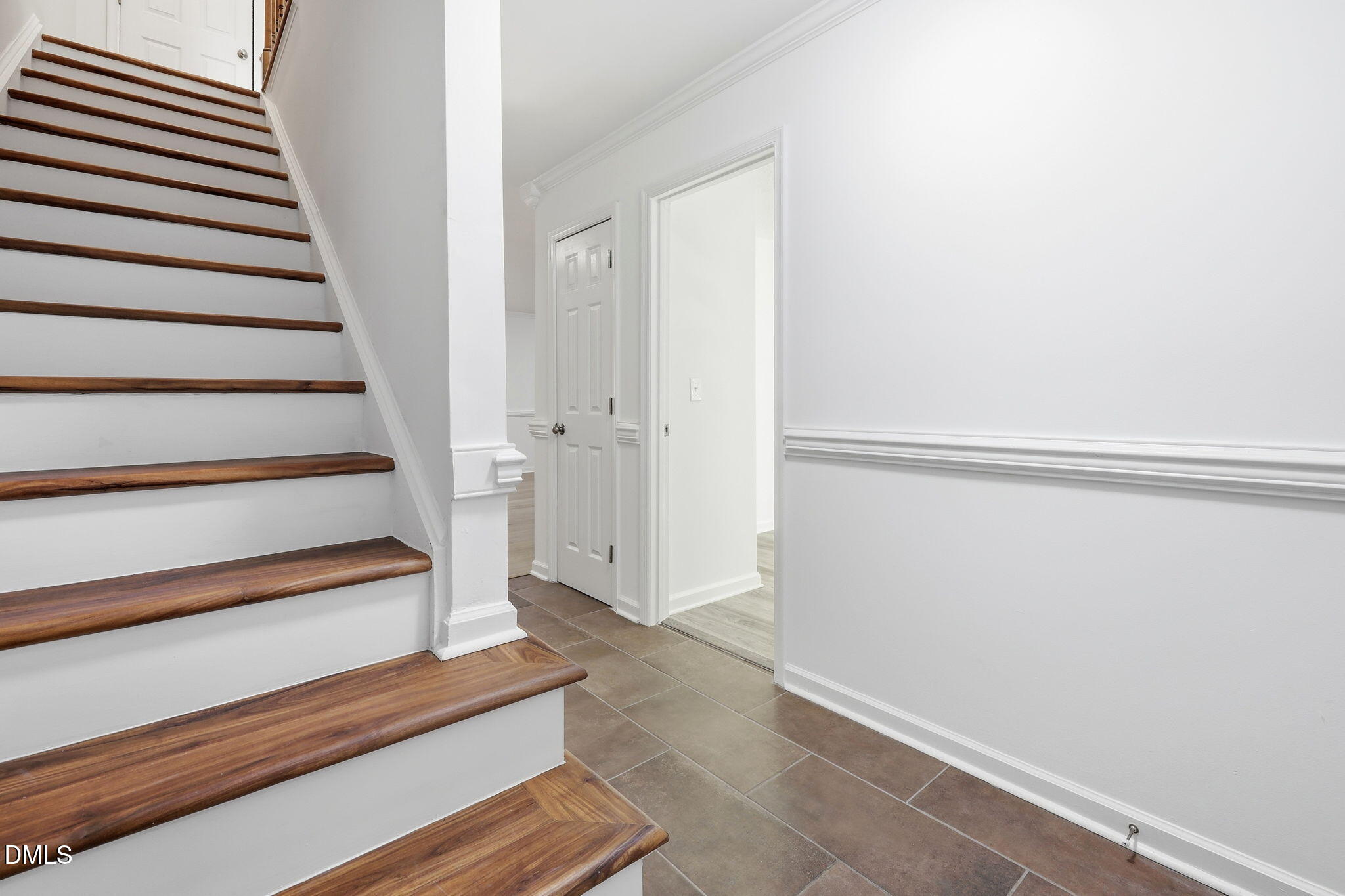 6901 Saxby Court Property Photo 14