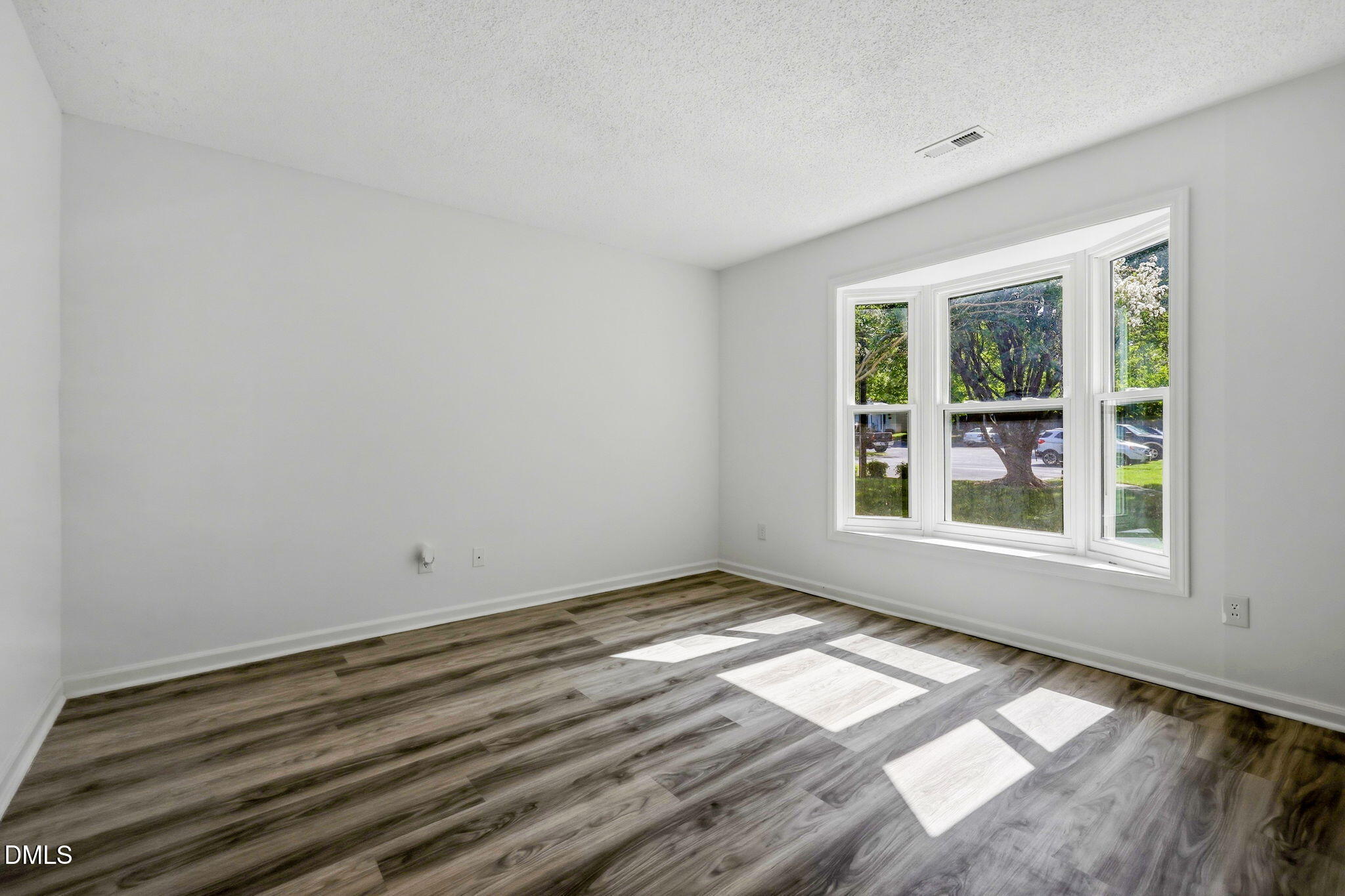 6901 Saxby Court Property Photo 15