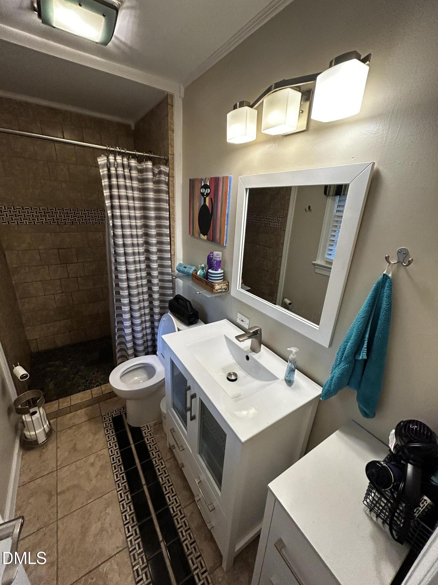 412 Emerson Drive Property Photo 16