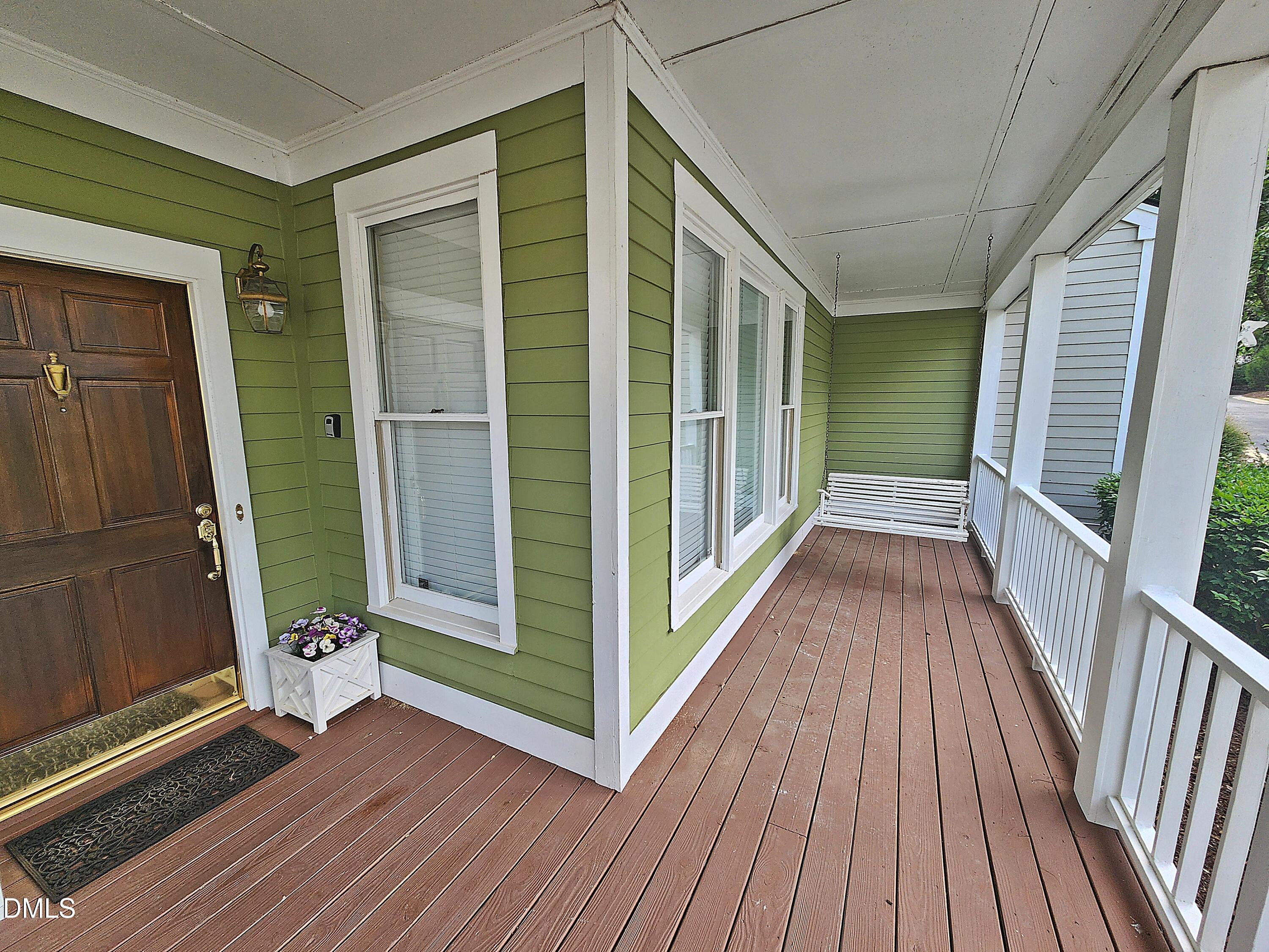 1615 Dunraven Drive Property Photo 4