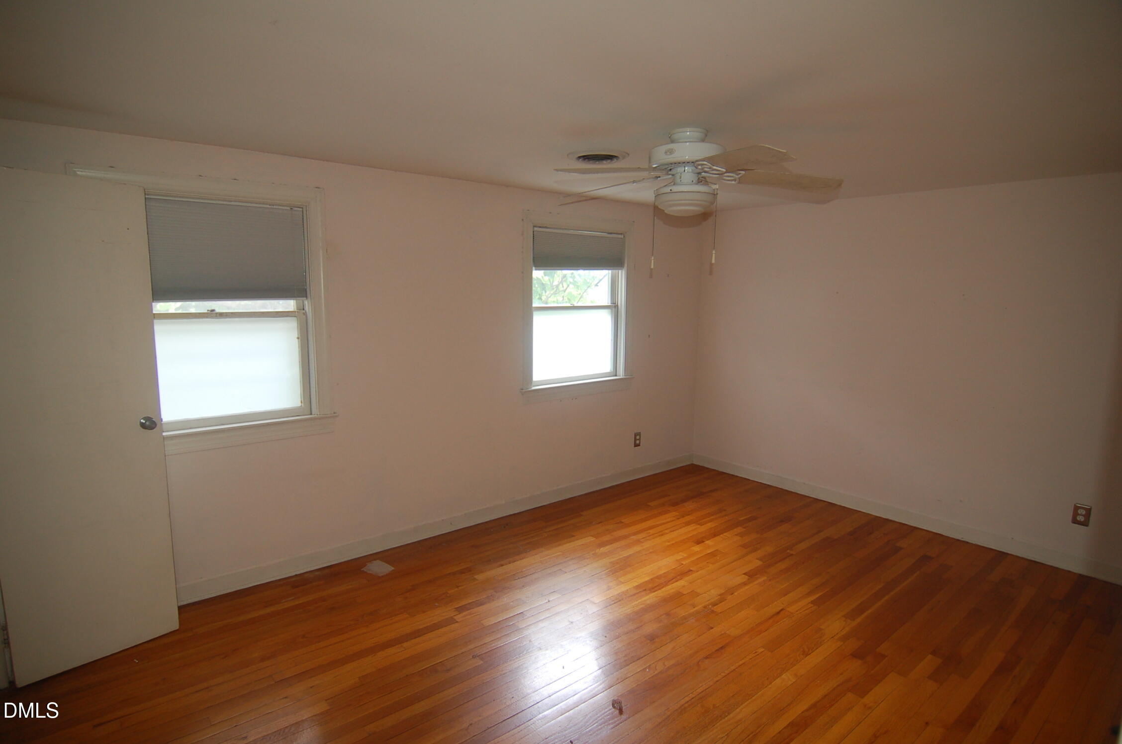 1922 Smallwood Drive 5 Property Photo 7