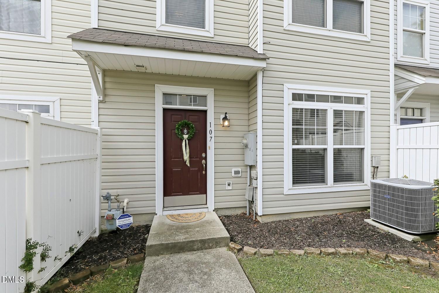 8620 Neuse Club Lane 107 Property Photo 2