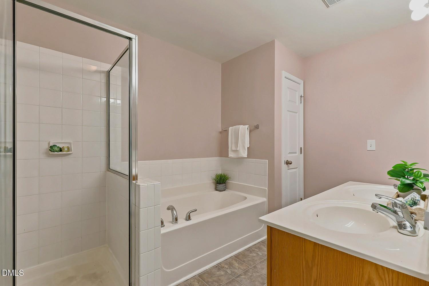 8620 Neuse Club Lane 107 Property Photo 23