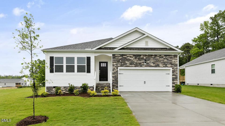 25 Rolling Hills Drive Property Photo 1