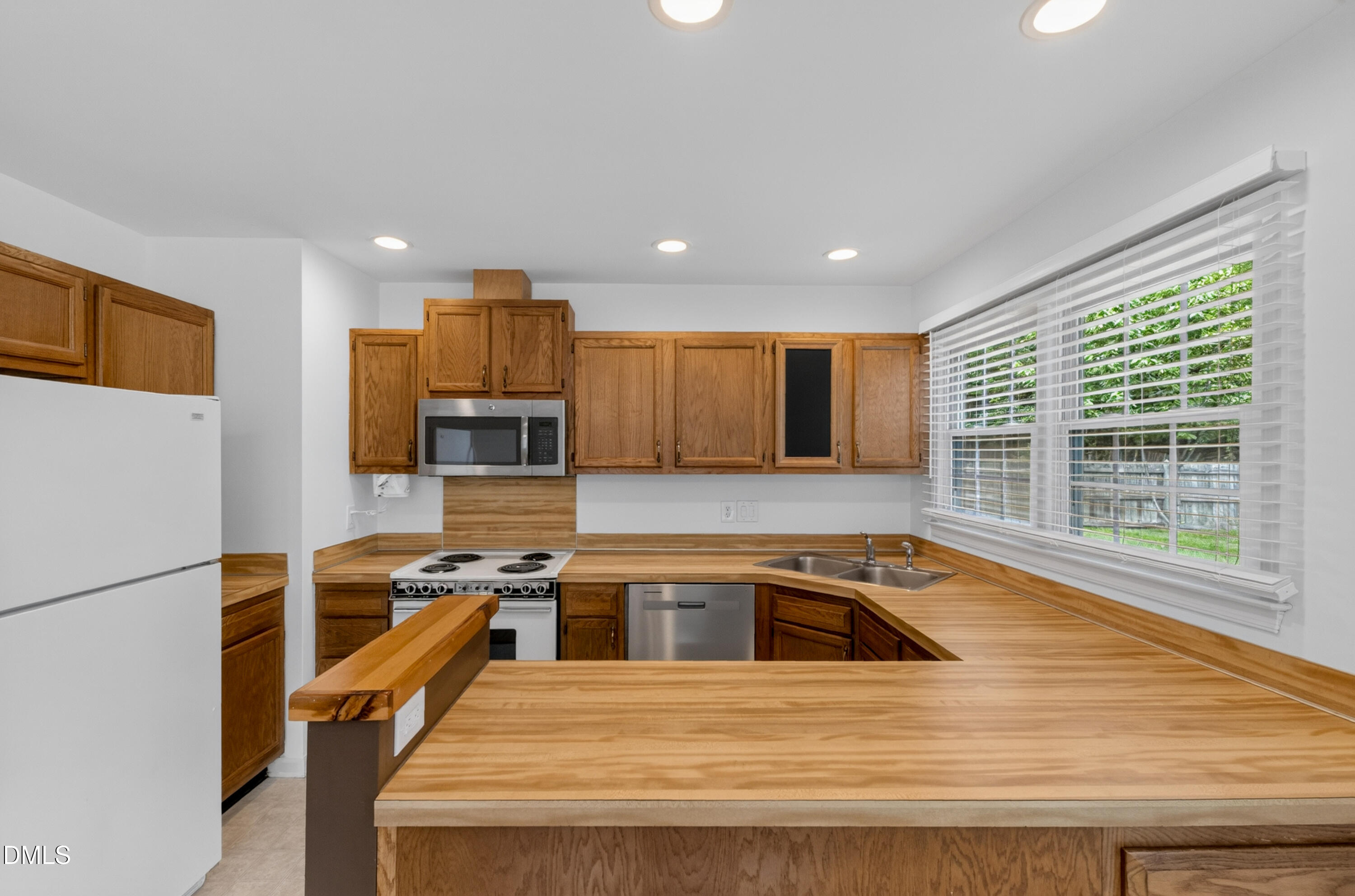 3629 Wickersham Way Property Photo 19