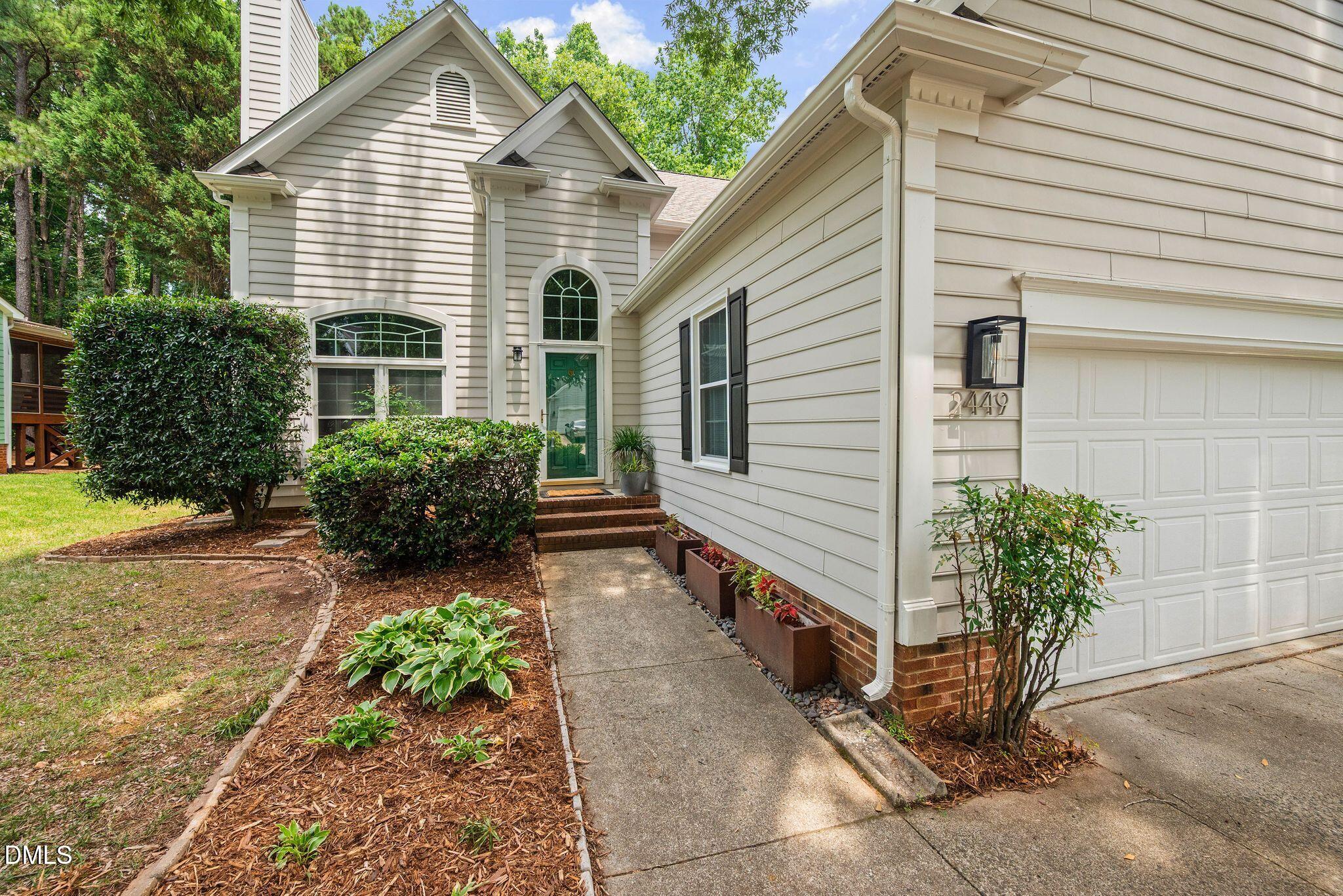 2449 Deanwood Drive Property Photo 2