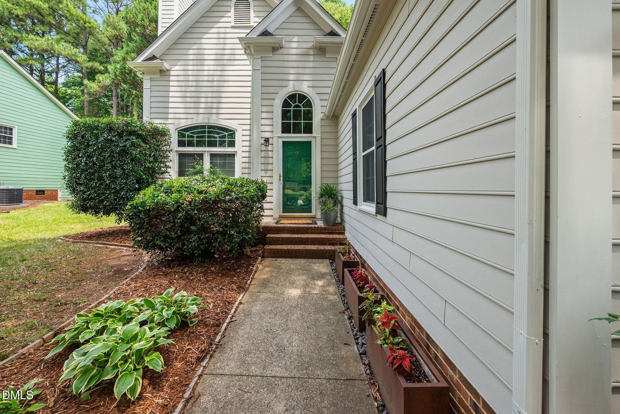 2449 Deanwood Drive Property Photo 3