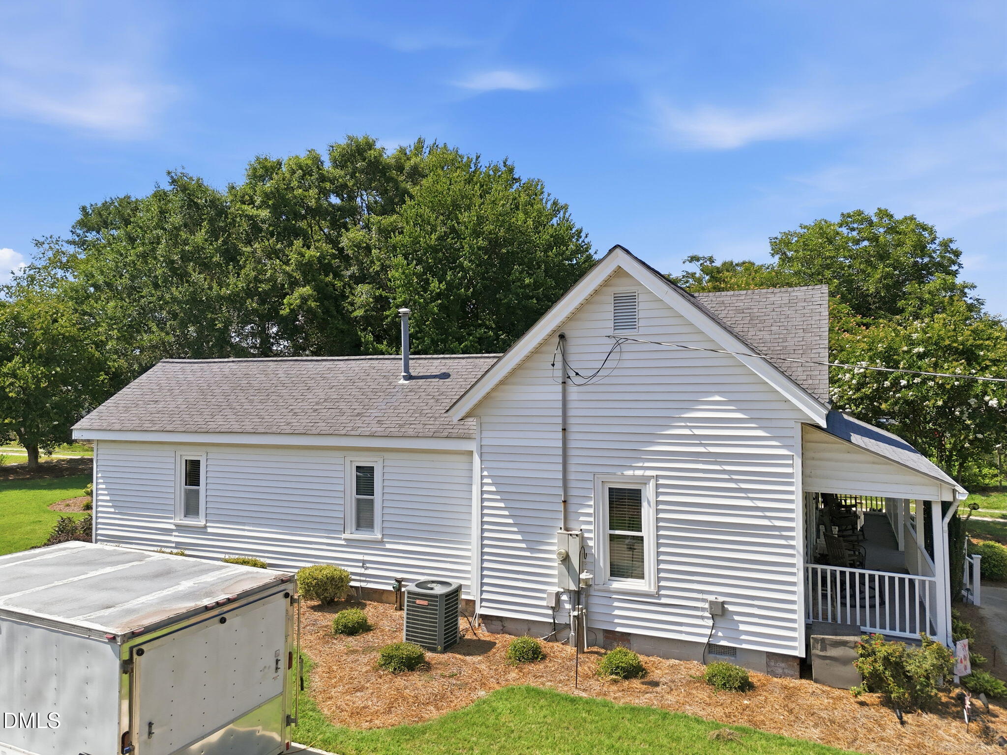 734 S Wakefield Street Property Photo 4