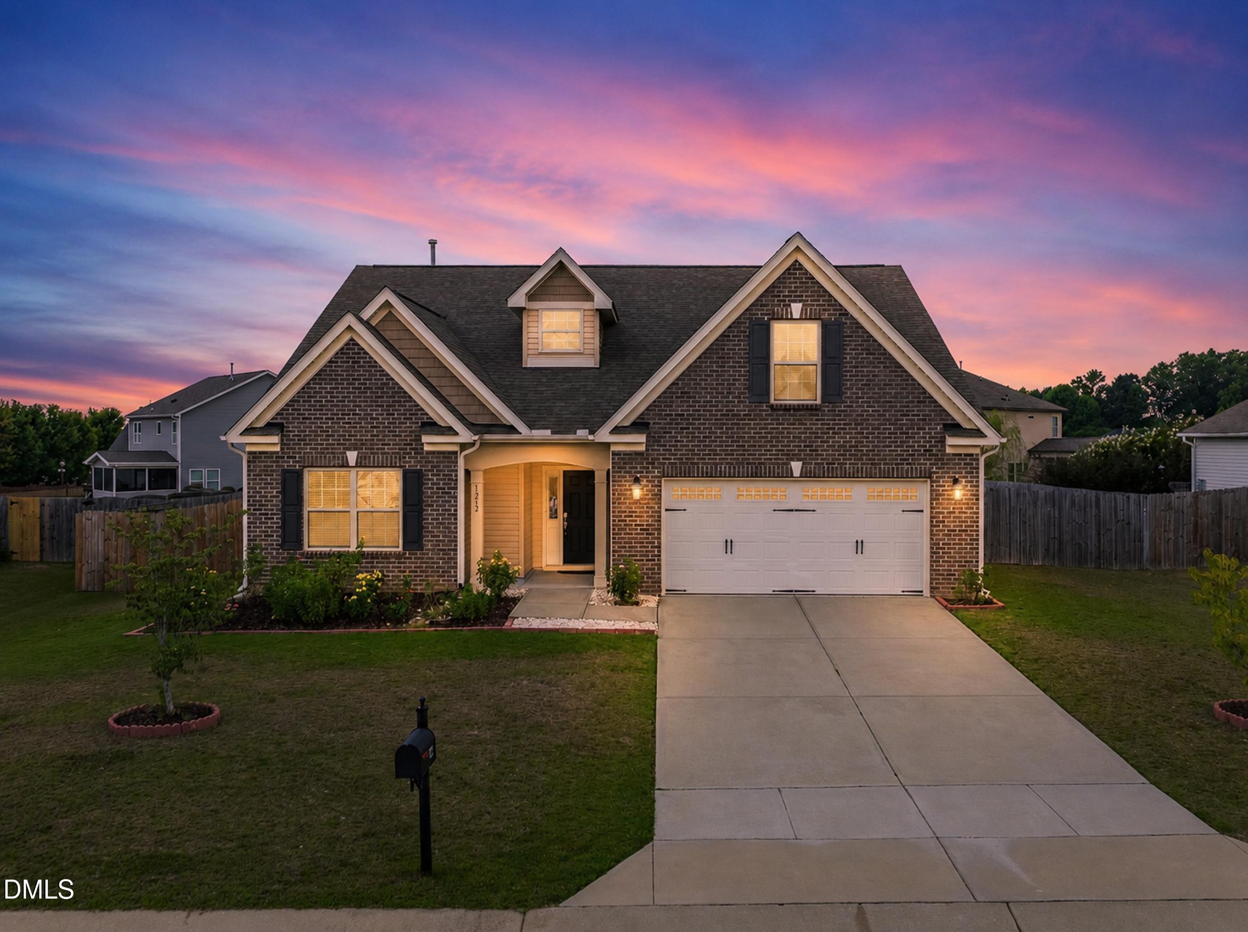1212 Windrose Drive Property Photo 2