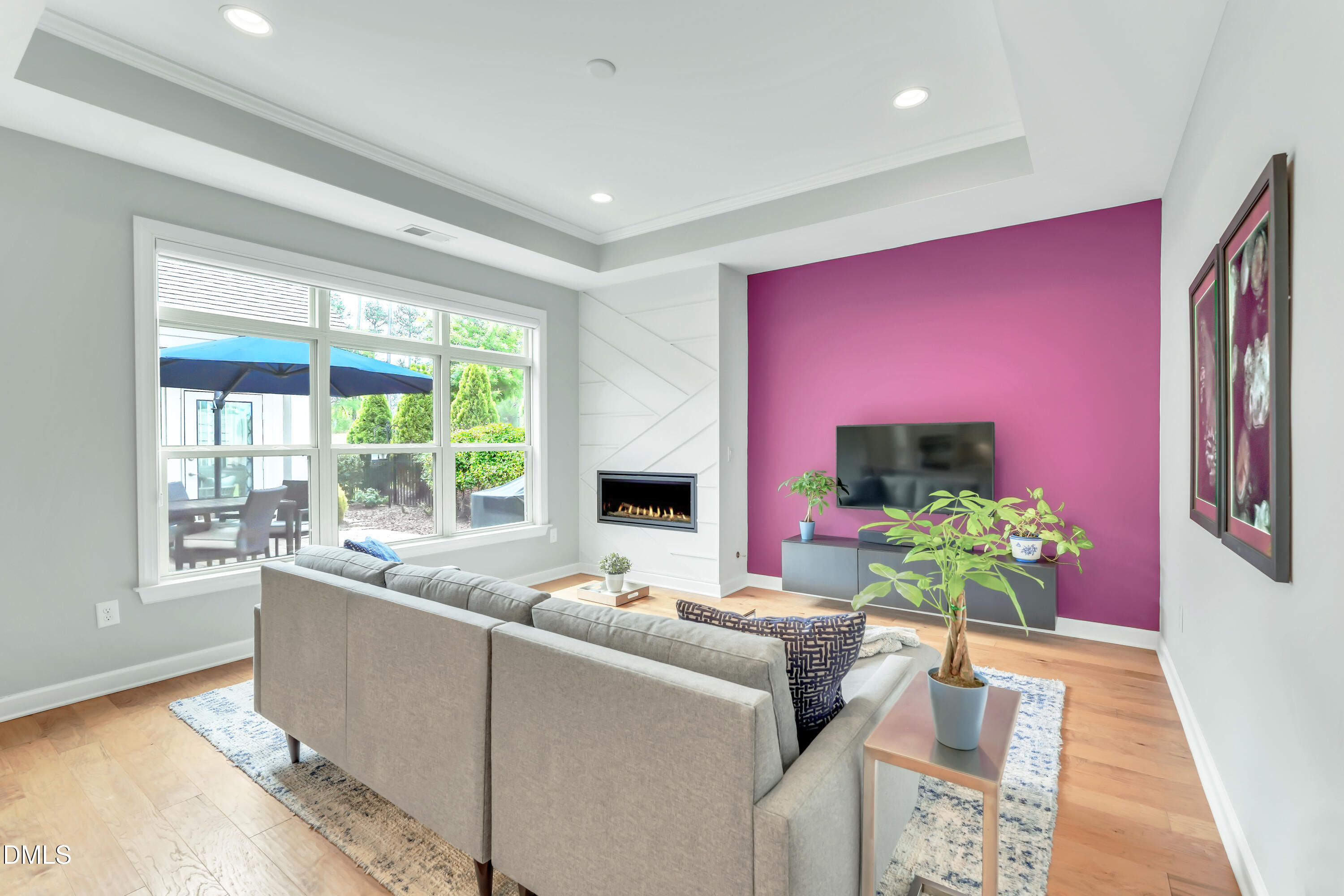 100 Chenette Court Property Photo 3