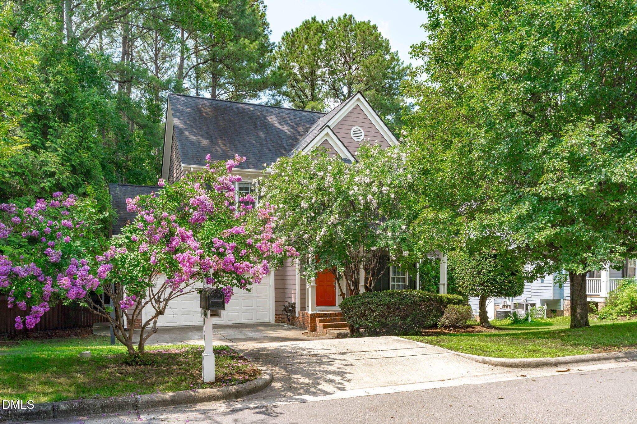 102 Stenness Court Property Photo 1
