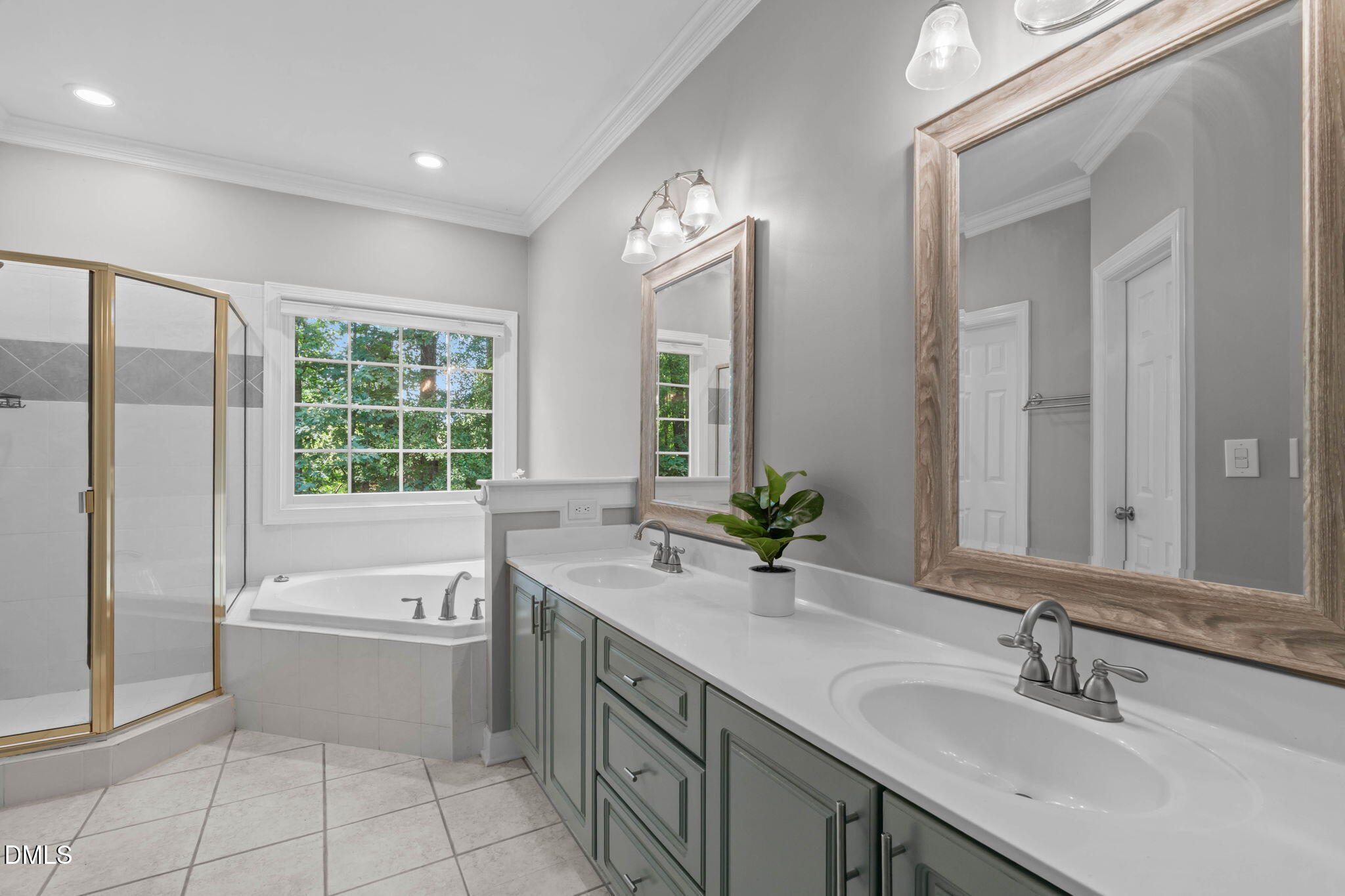 102 Stenness Court Property Photo 24