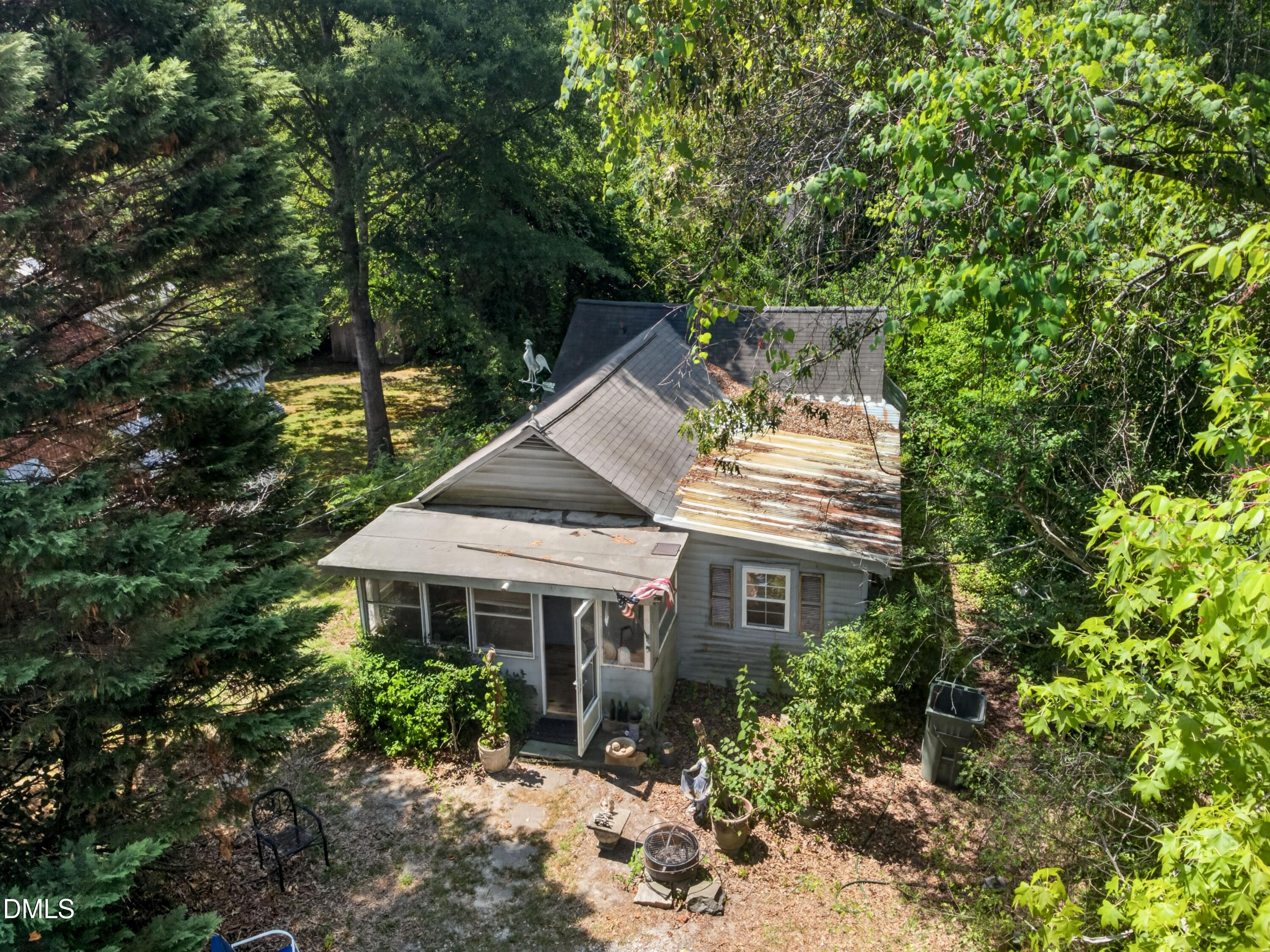 415 Willow Street Property Photo 1