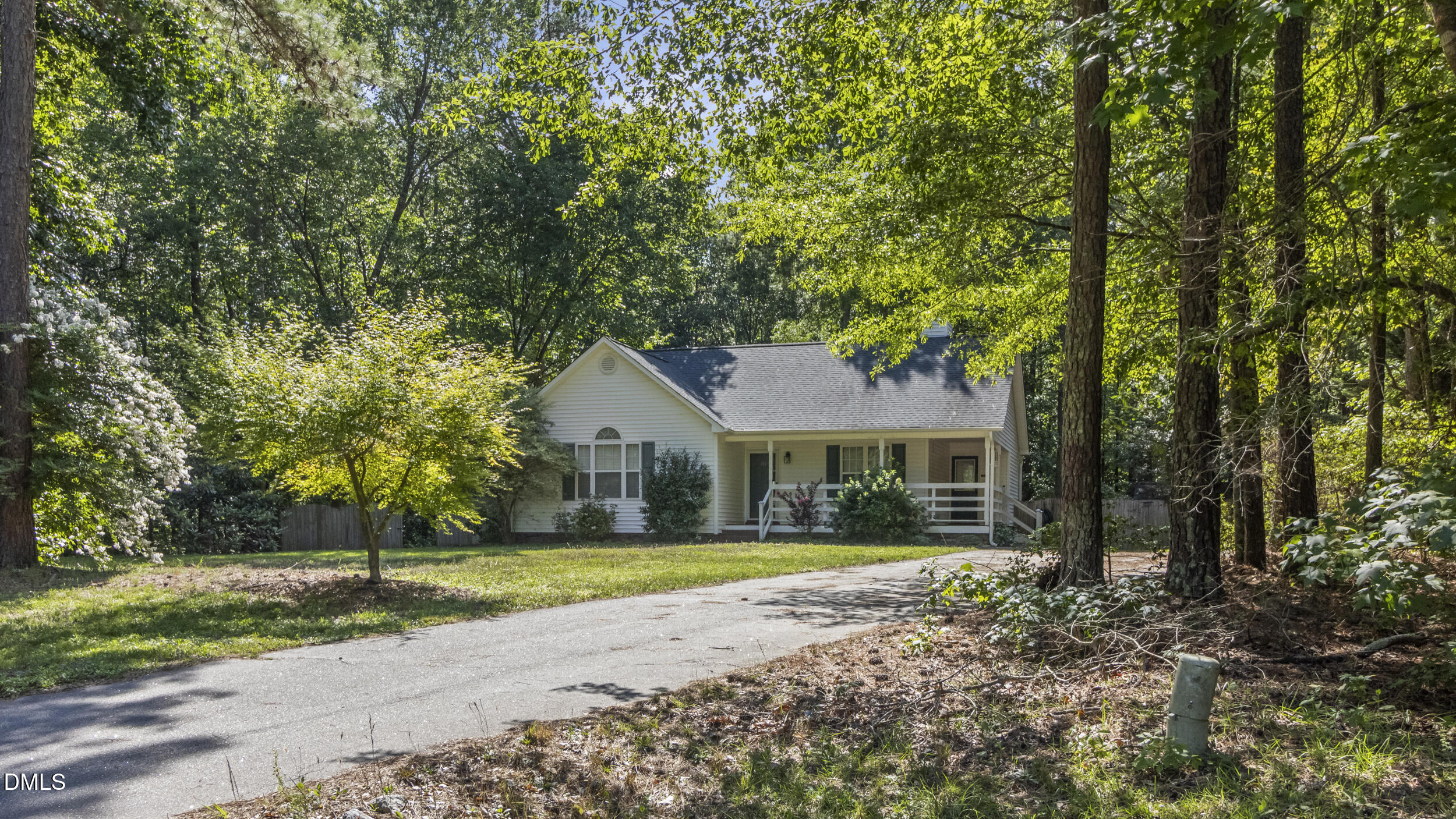 116 Drew Court Property Photo 1