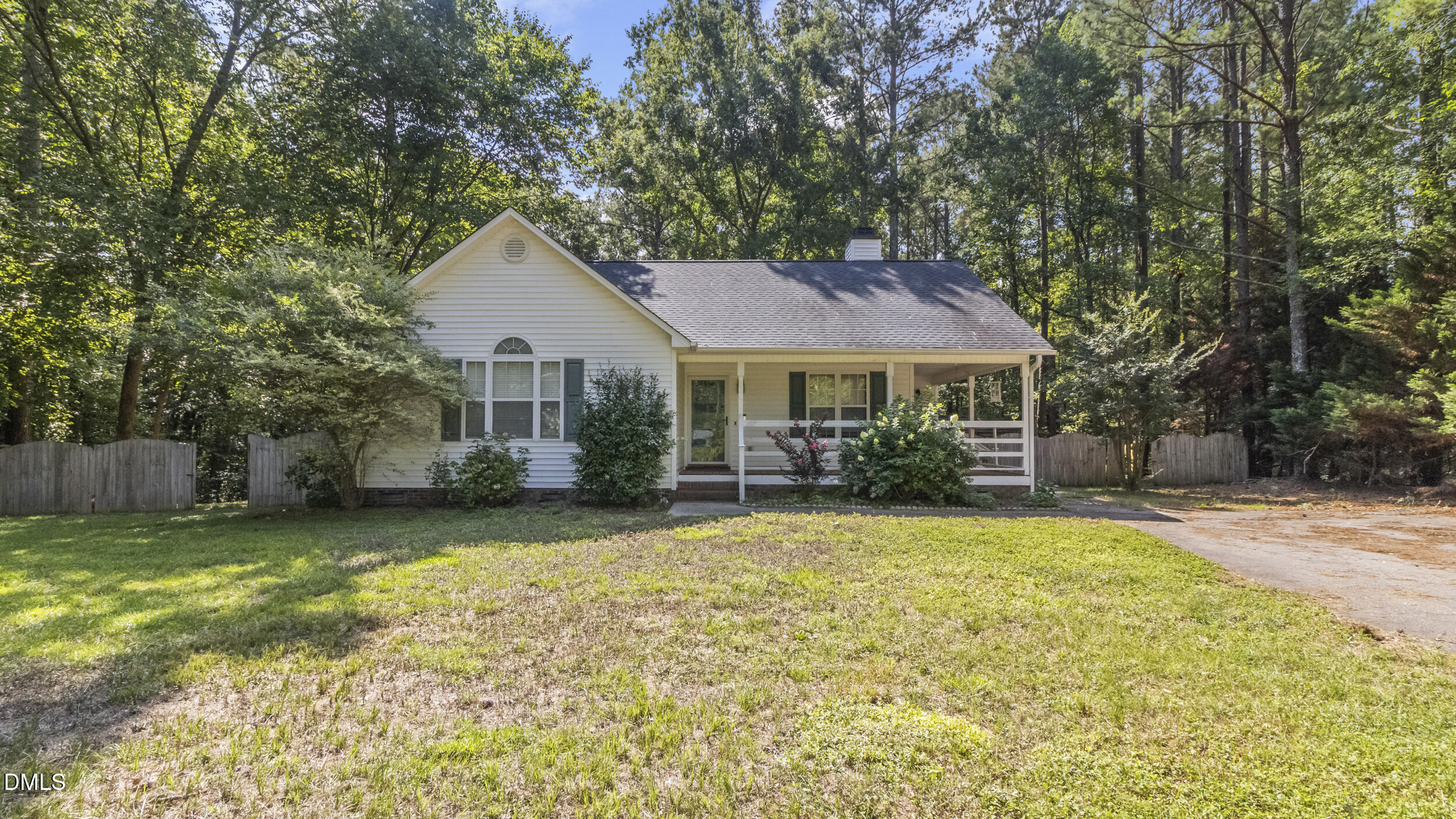 116 Drew Court Property Photo 2