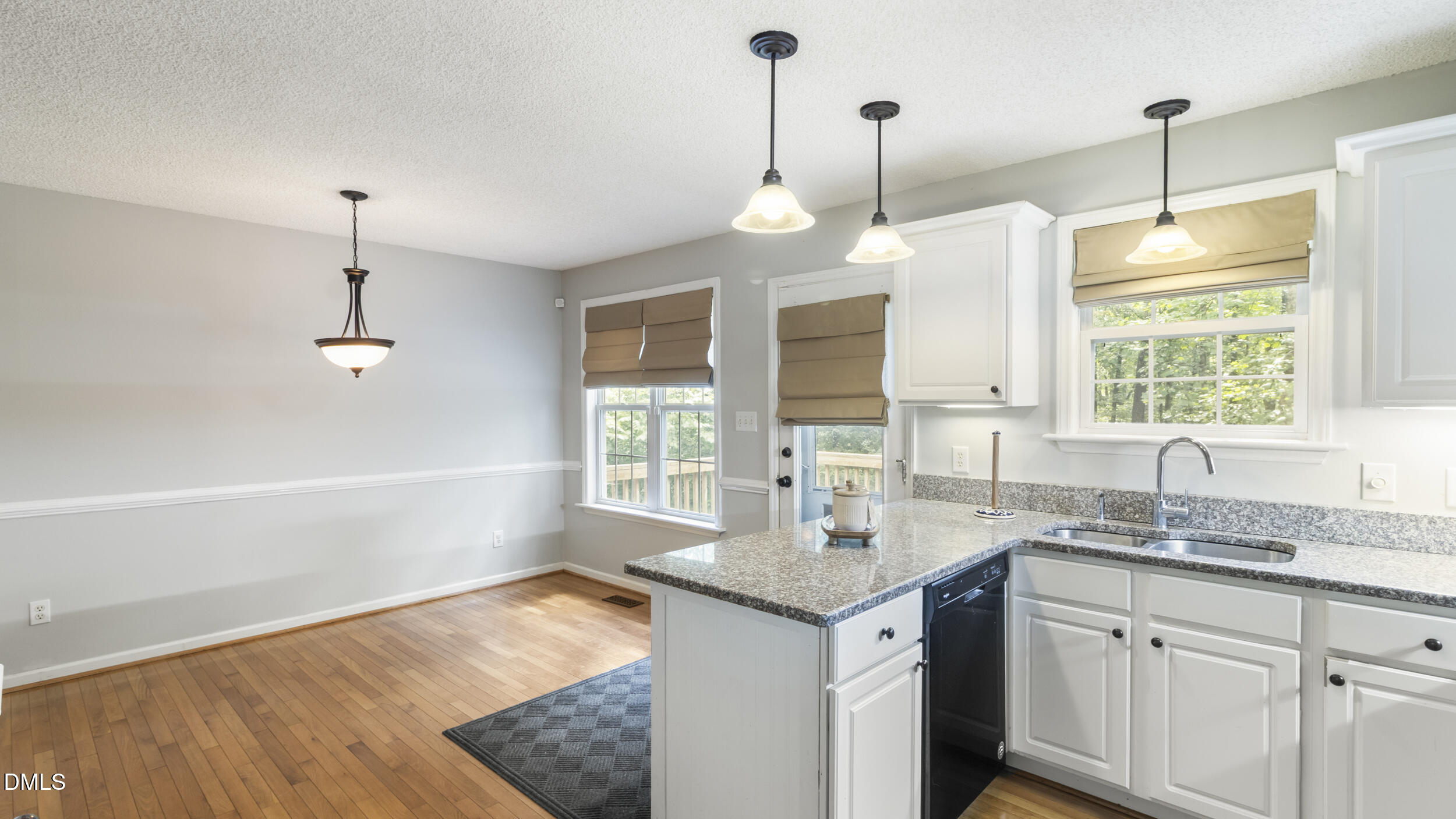 116 Drew Court Property Photo 12