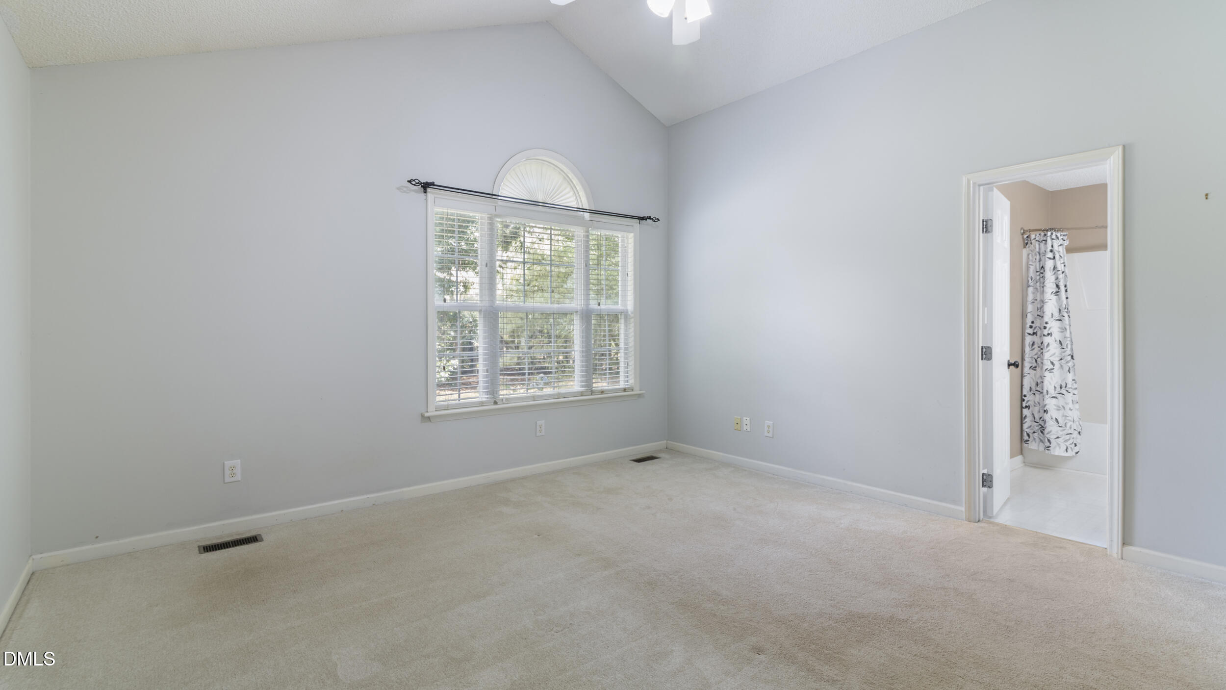 116 Drew Court Property Photo 15
