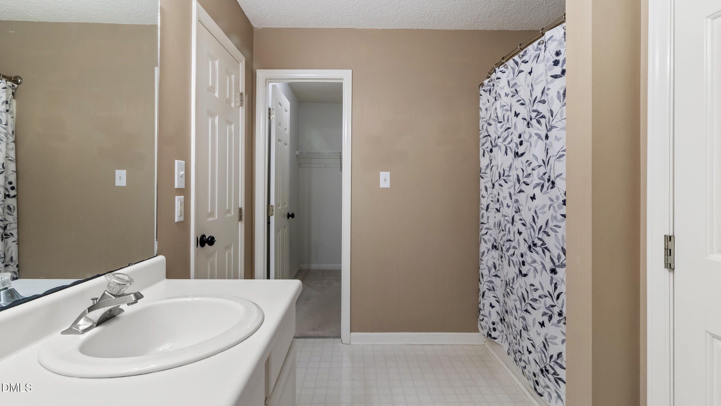116 Drew Court Property Photo 18