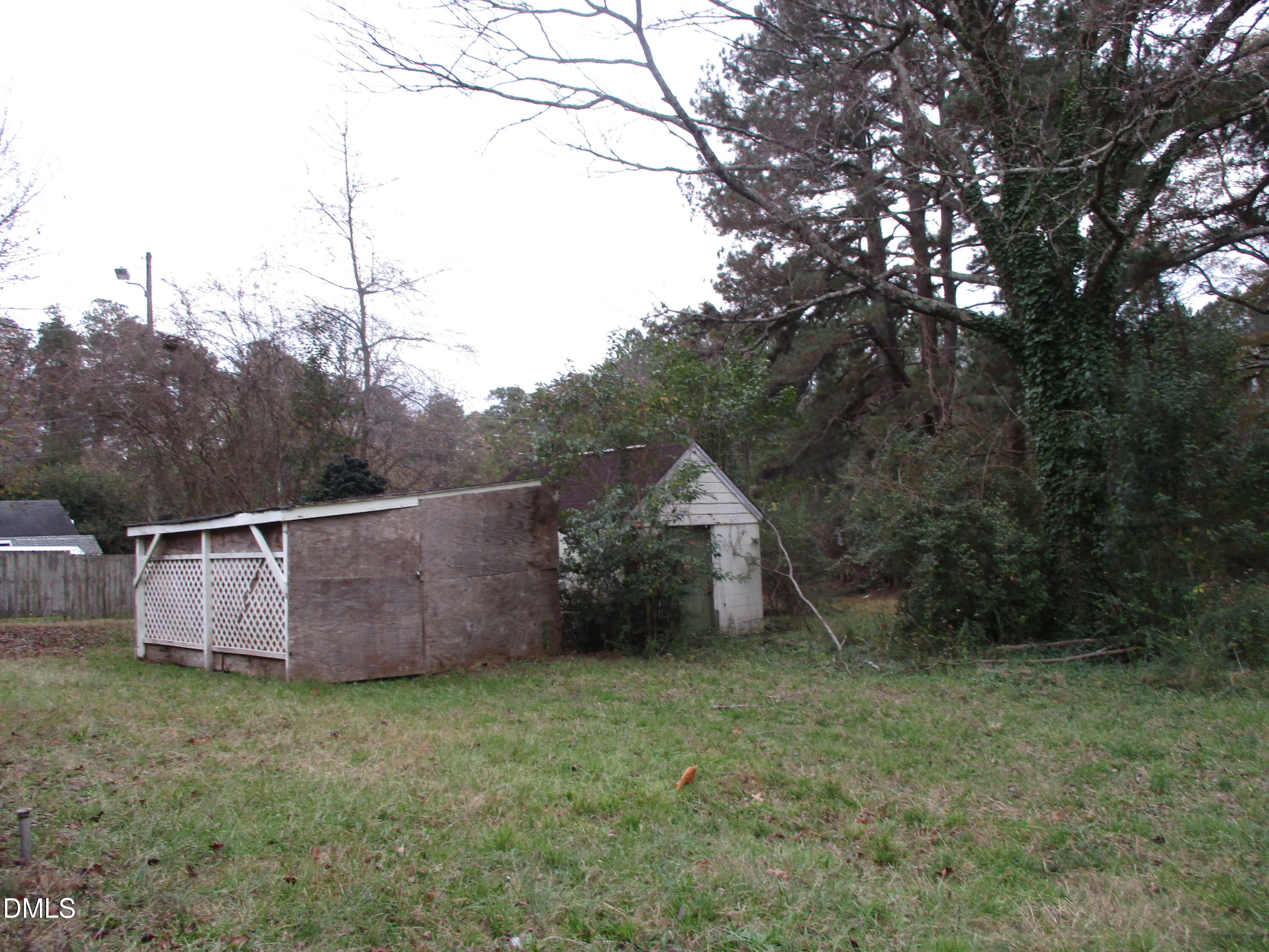 2526 Poole Road Property Photo 3
