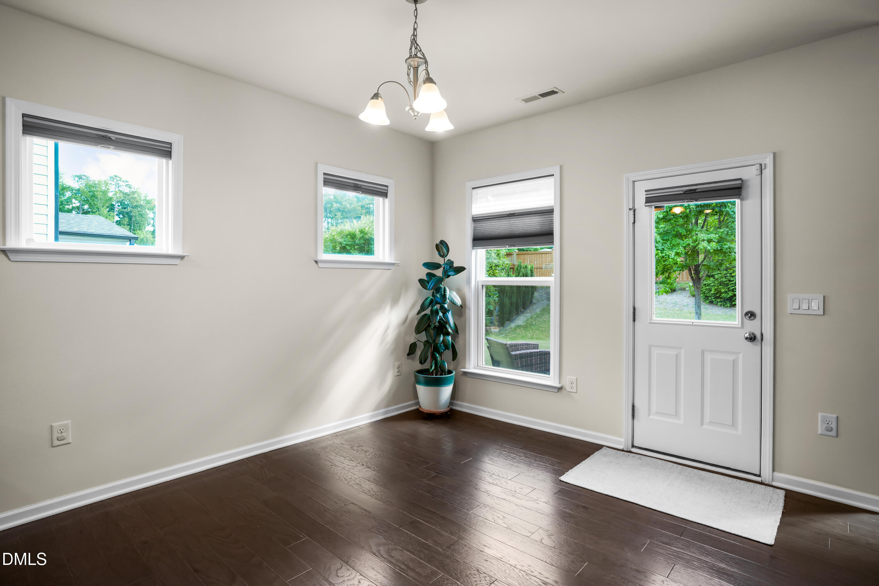 2456 Emily Brook Way Property Photo 15