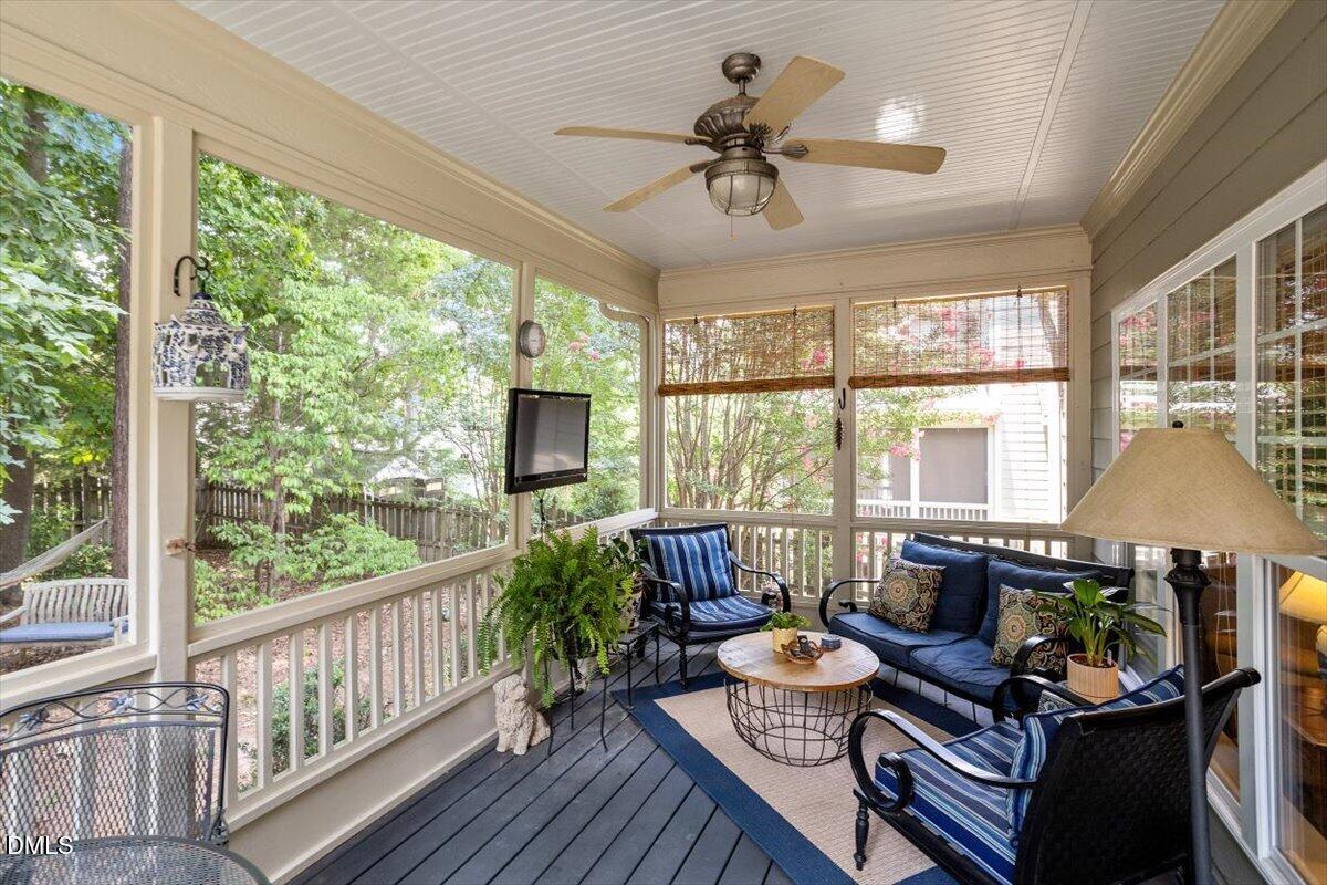 204 Charlesfort Lane Property Photo 6