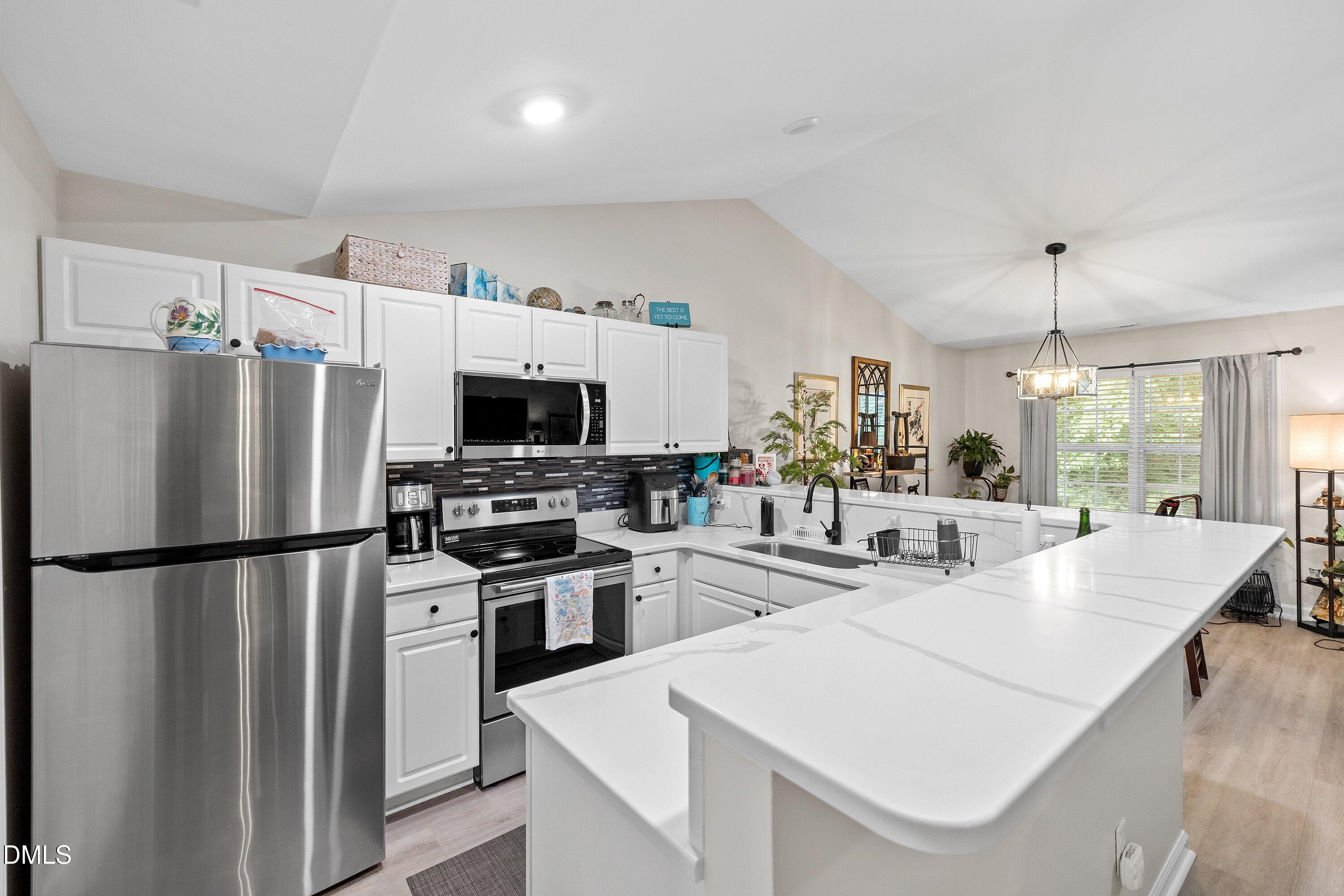 4022 Wellington Ridge Loop Property Photo 5