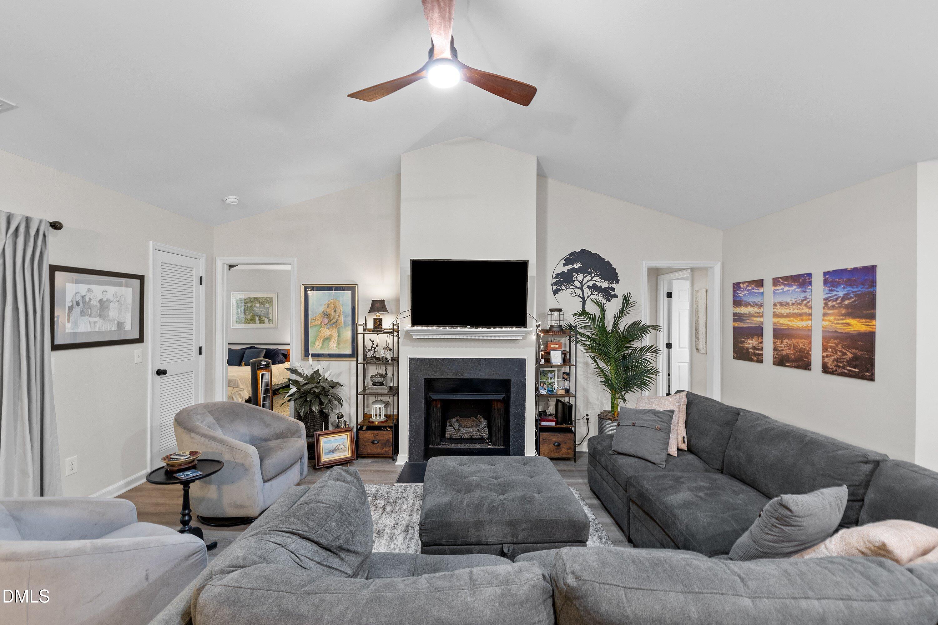 4022 Wellington Ridge Loop Property Photo 7