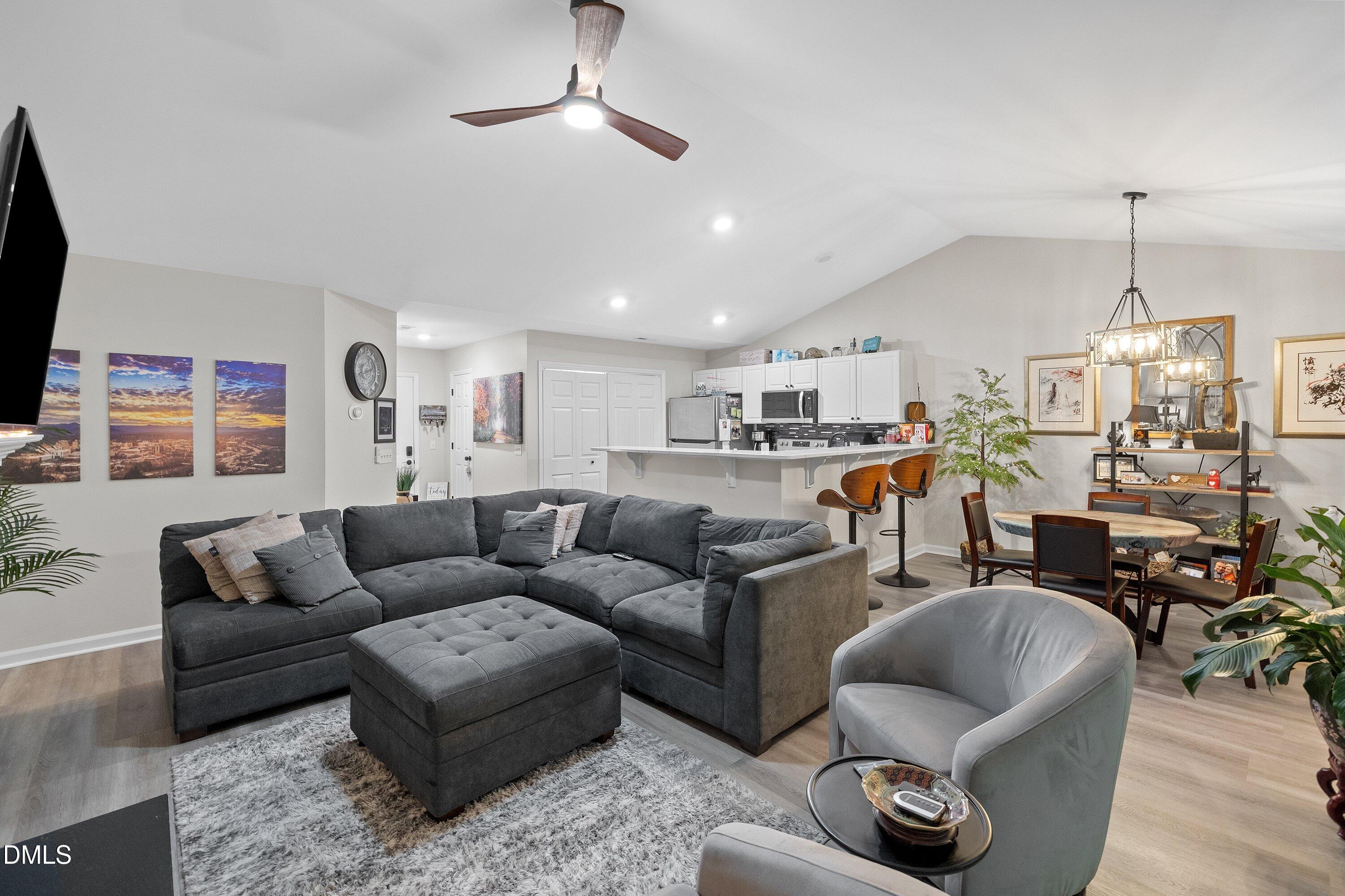 4022 Wellington Ridge Loop Property Photo 8