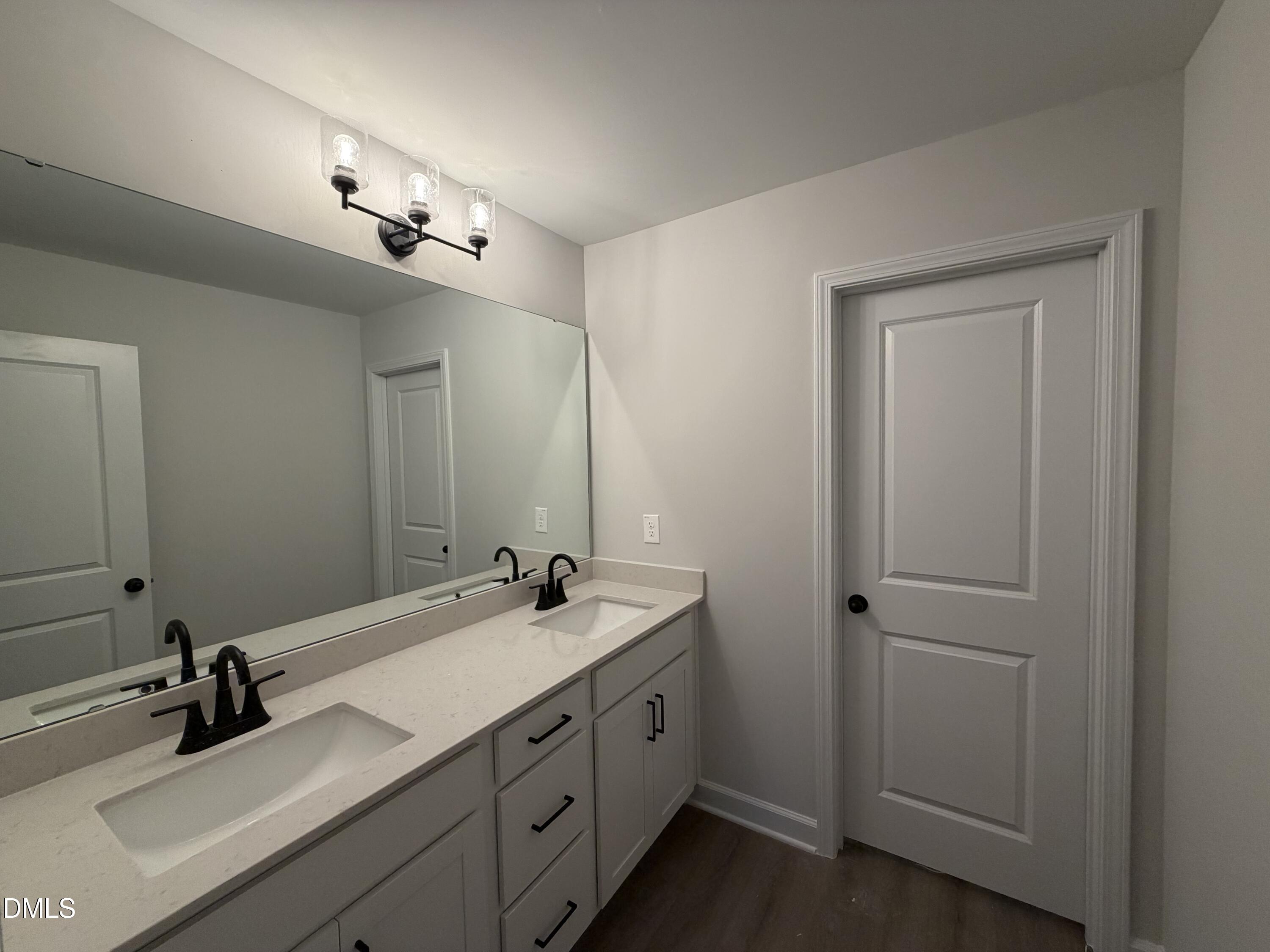 900 Victoria Diana Court Property Photo 21
