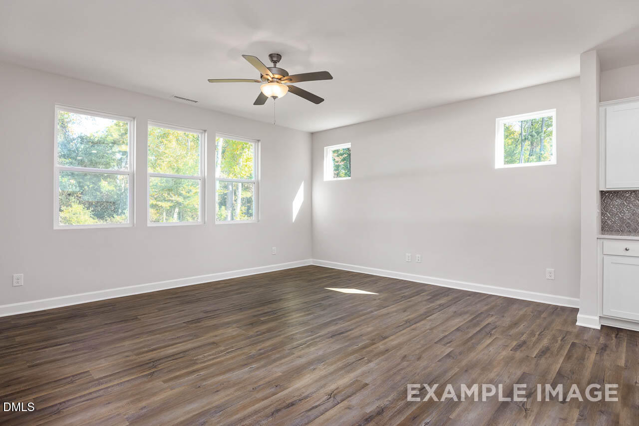 900 Victoria Diana Court Property Photo 28