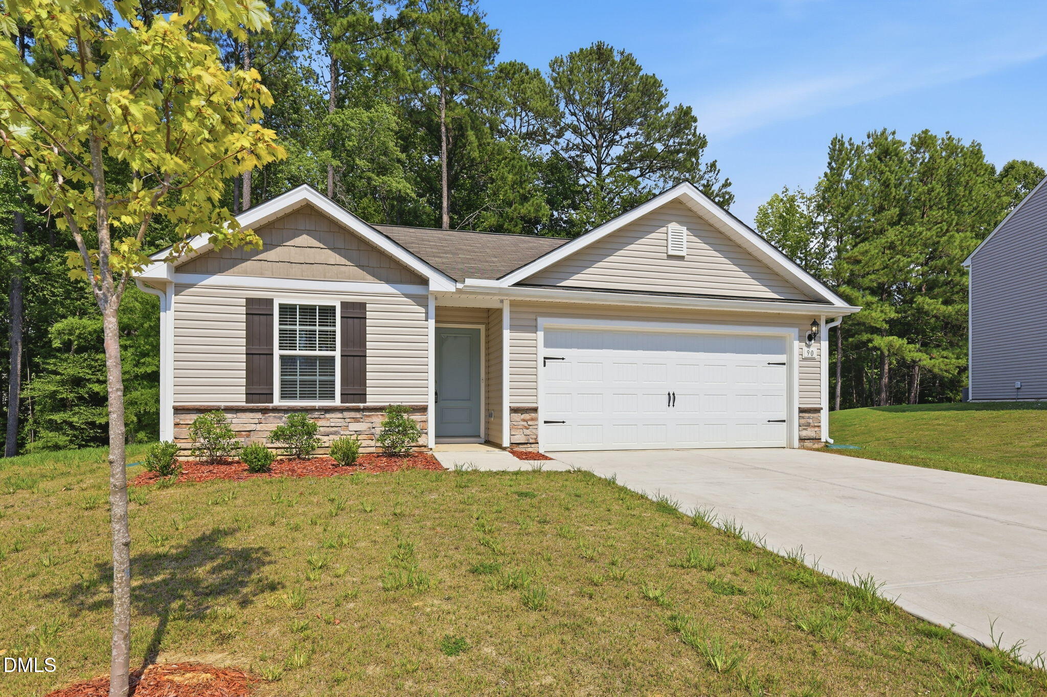 90 Everglade Way Property Photo 2
