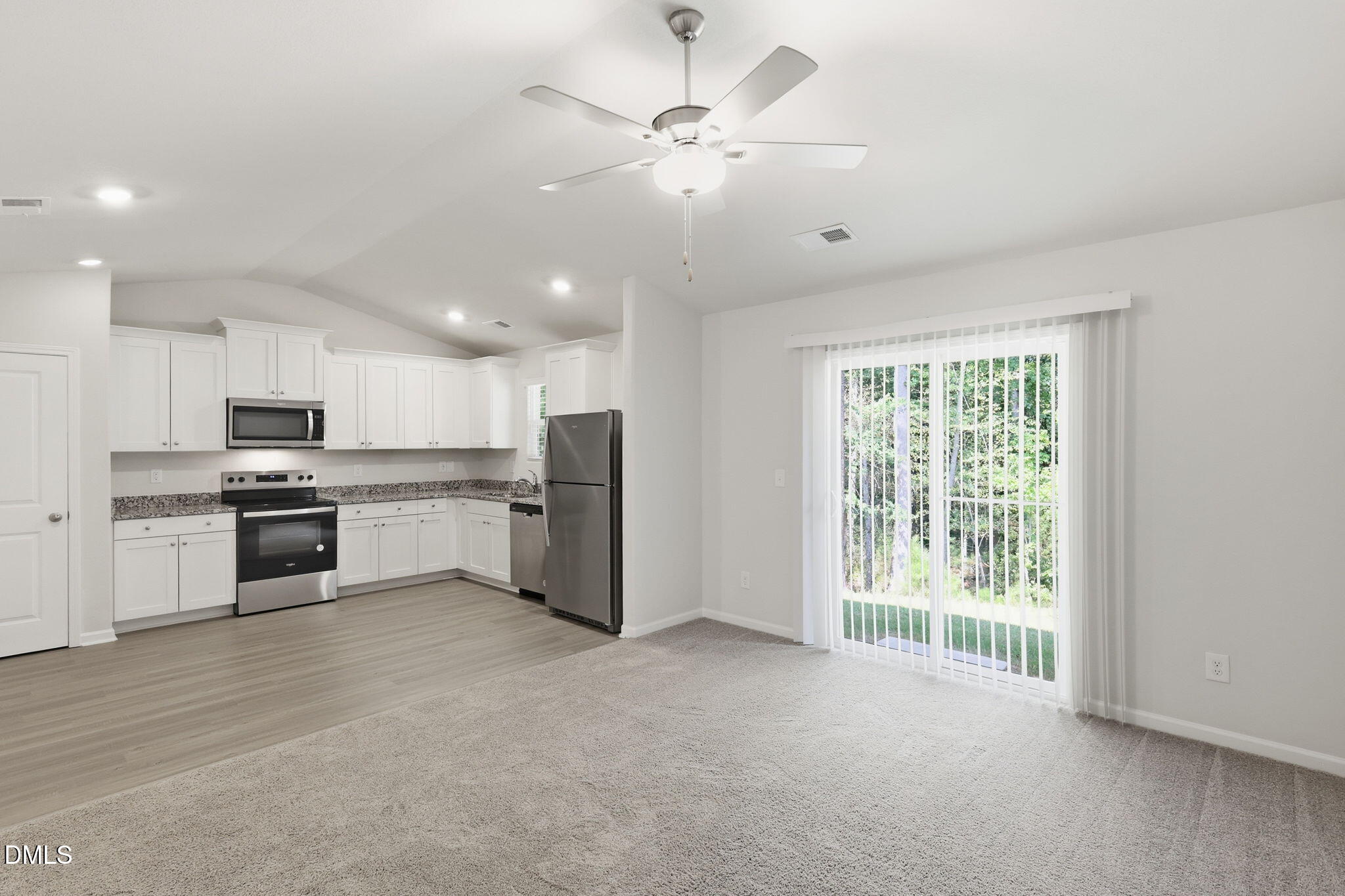 90 Everglade Way Property Photo 9