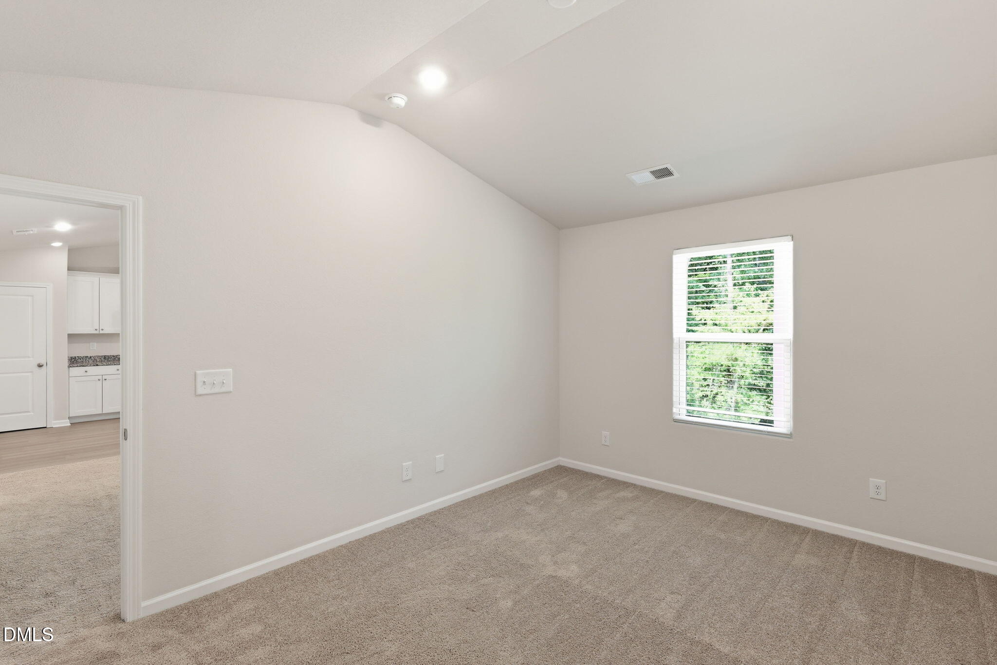 90 Everglade Way Property Photo 16