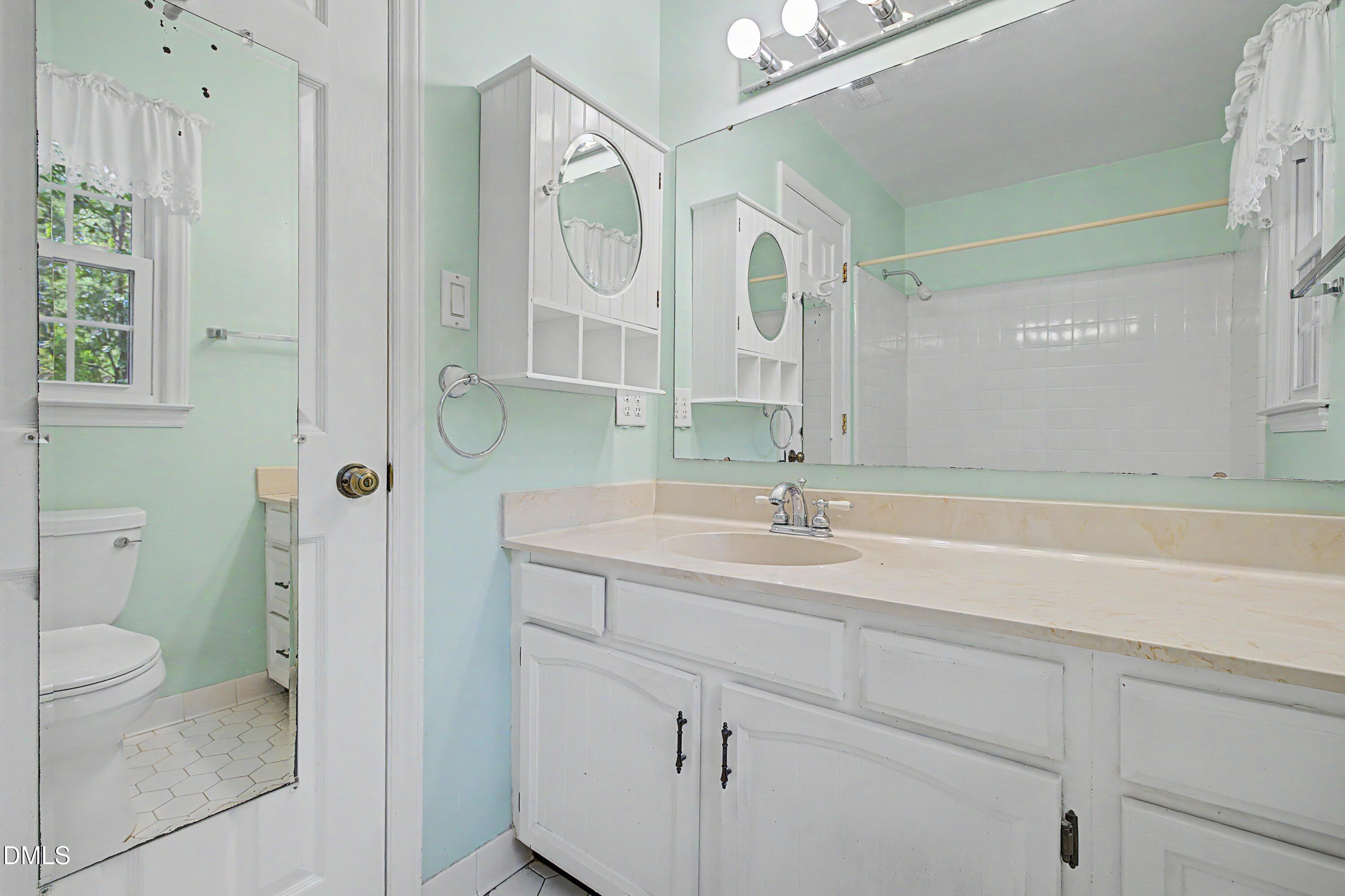 132 Kingston Drive Property Photo 40