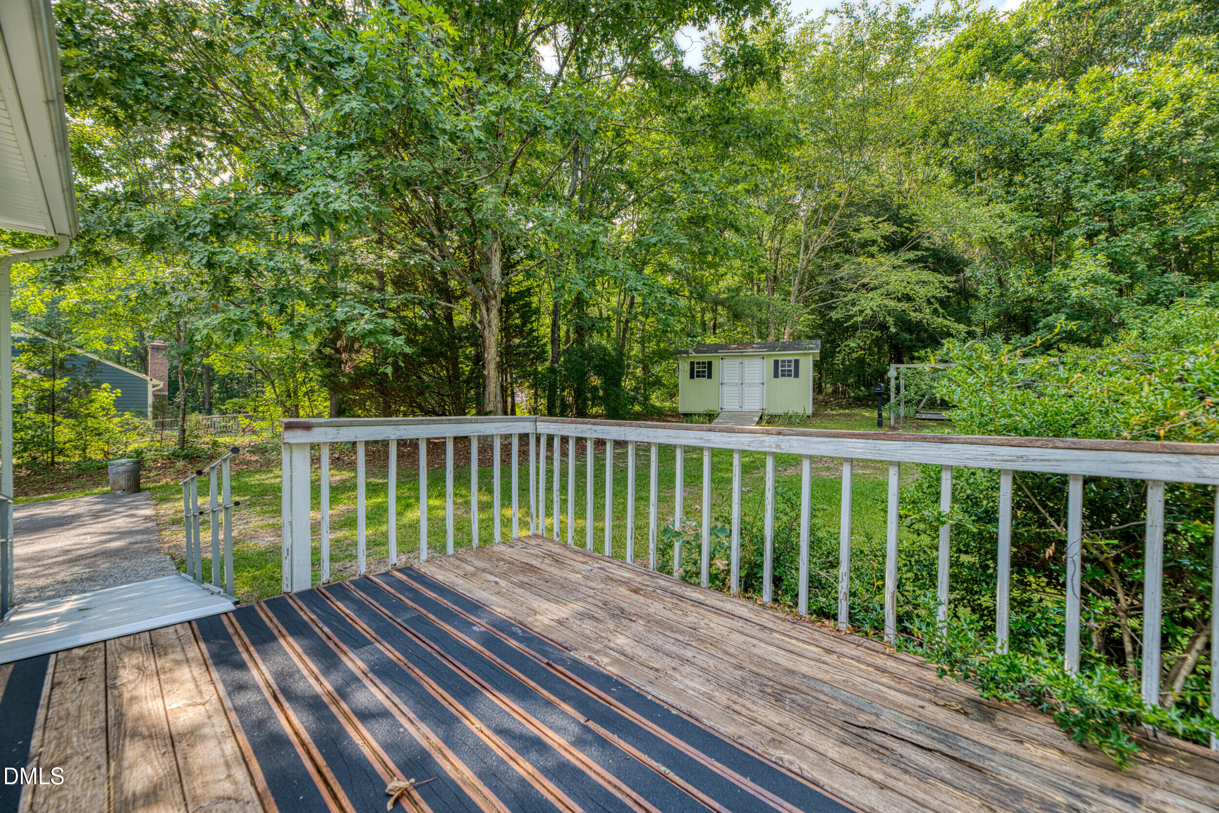 132 Leeway Court Property Photo 33
