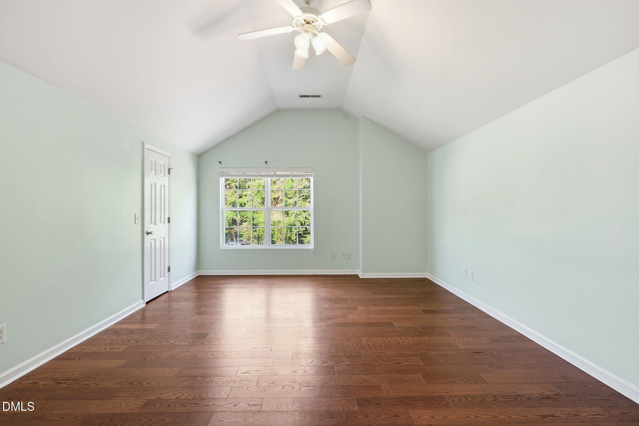 4232 Dalcross Road Property Photo 19