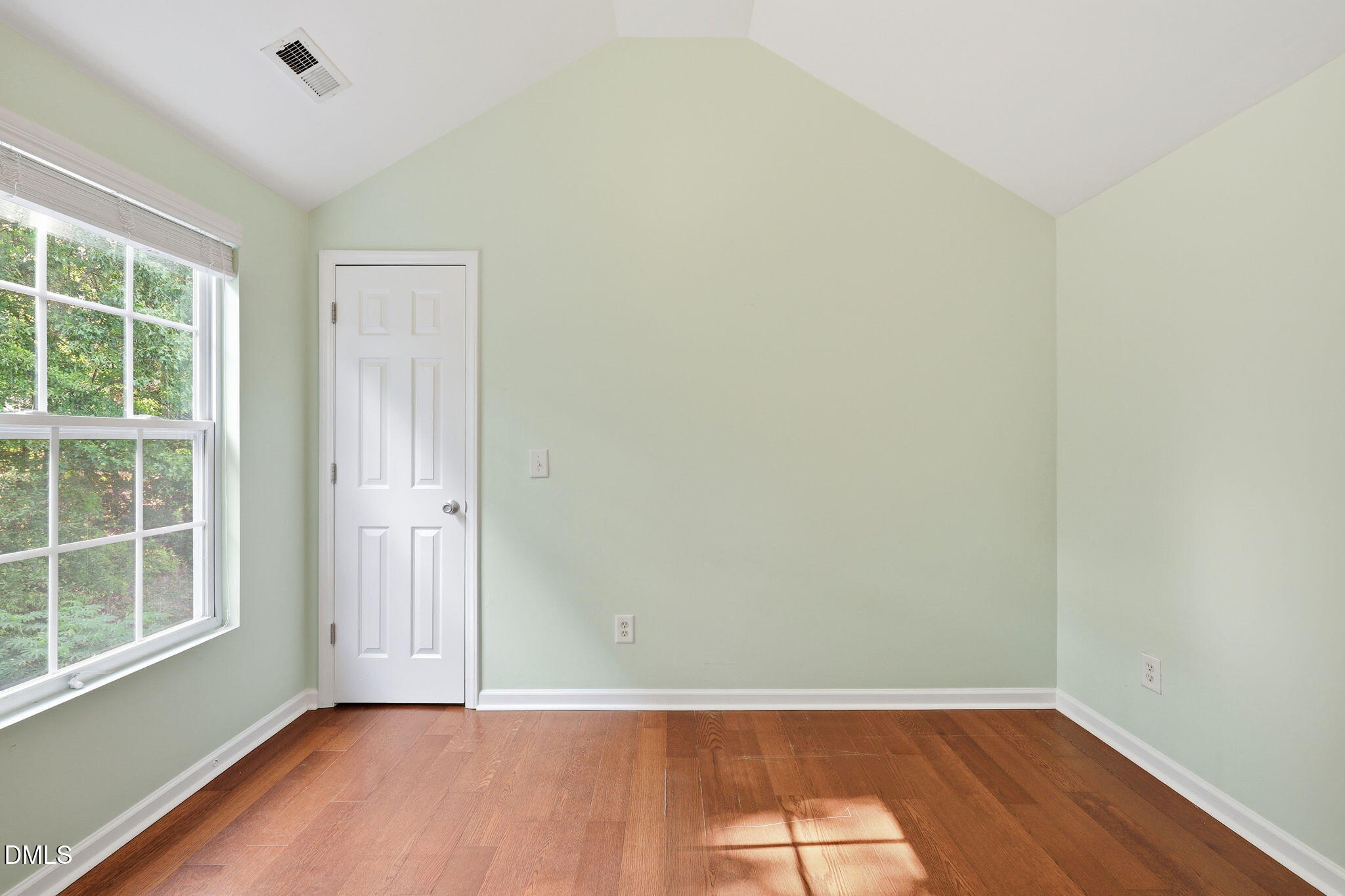 4232 Dalcross Road Property Photo 25