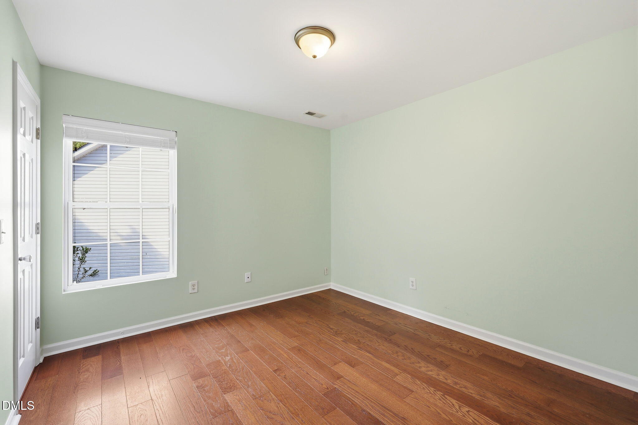 4232 Dalcross Road Property Photo 27