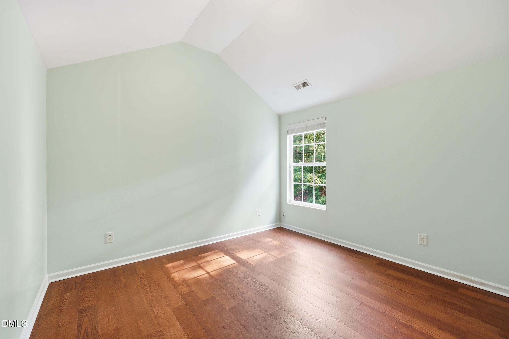 4232 Dalcross Road Property Photo 29