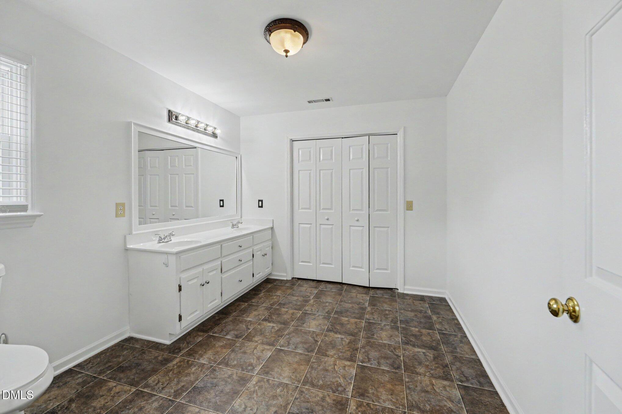 5714 Rolling Meadows Road Property Photo 26