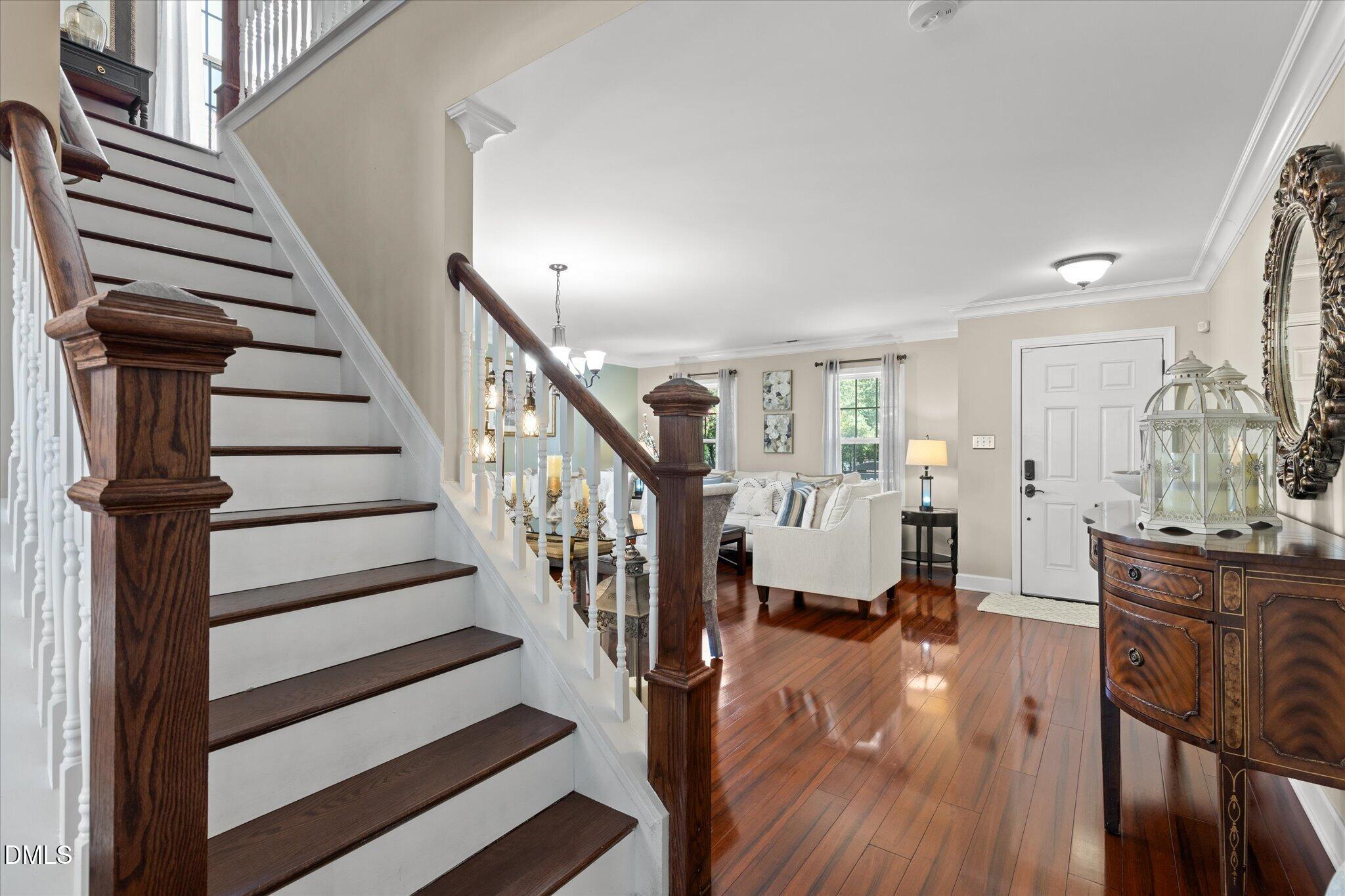 5304 Seaspray Lane Property Photo 6