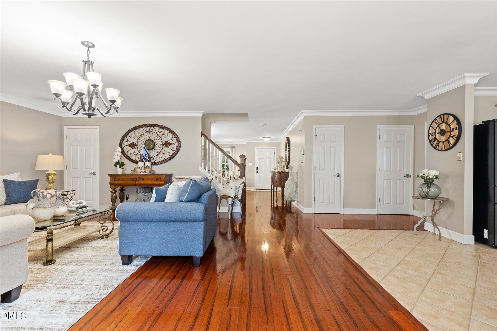 5304 Seaspray Lane Property Photo 9