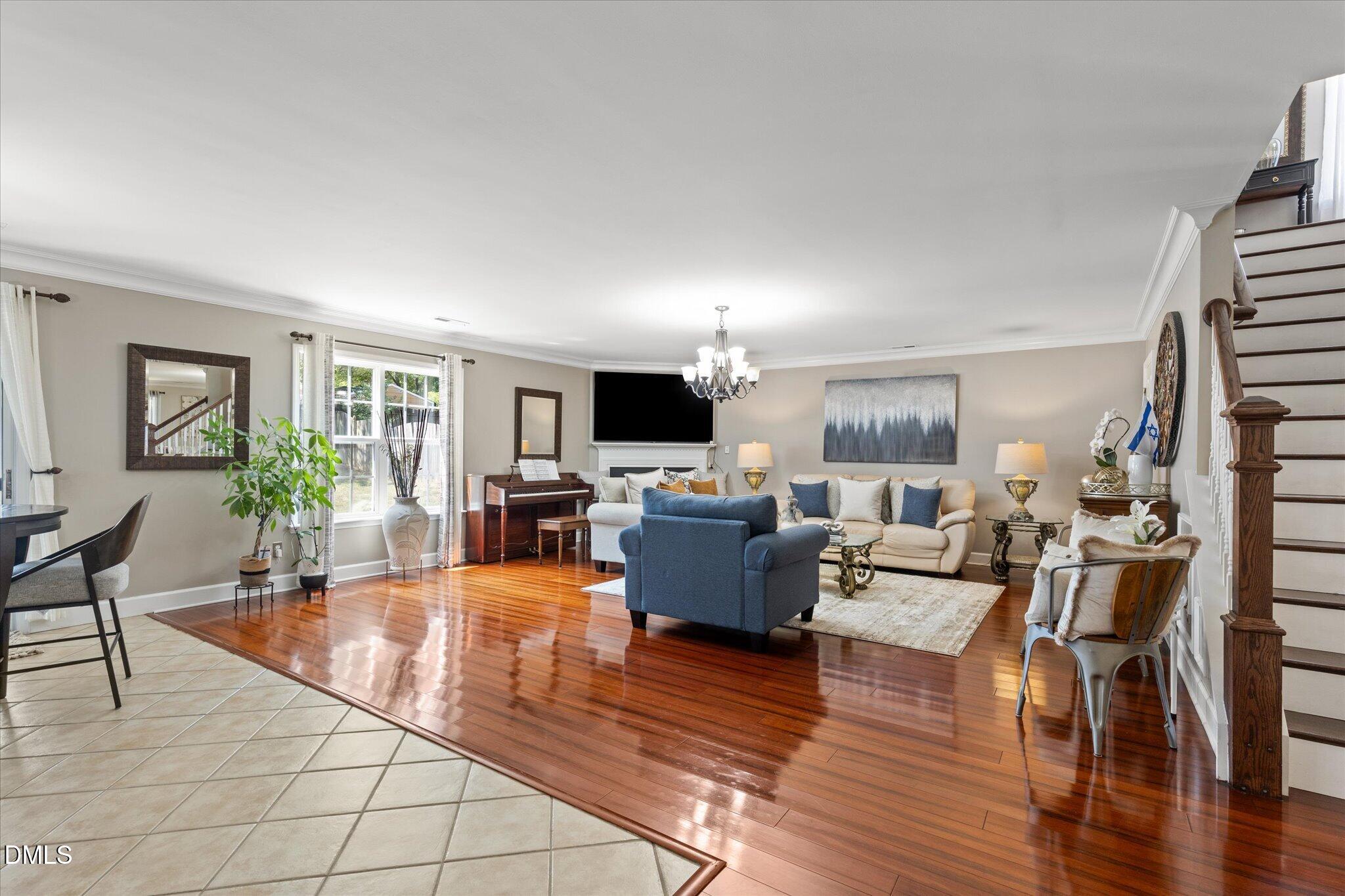 5304 Seaspray Lane Property Photo 13