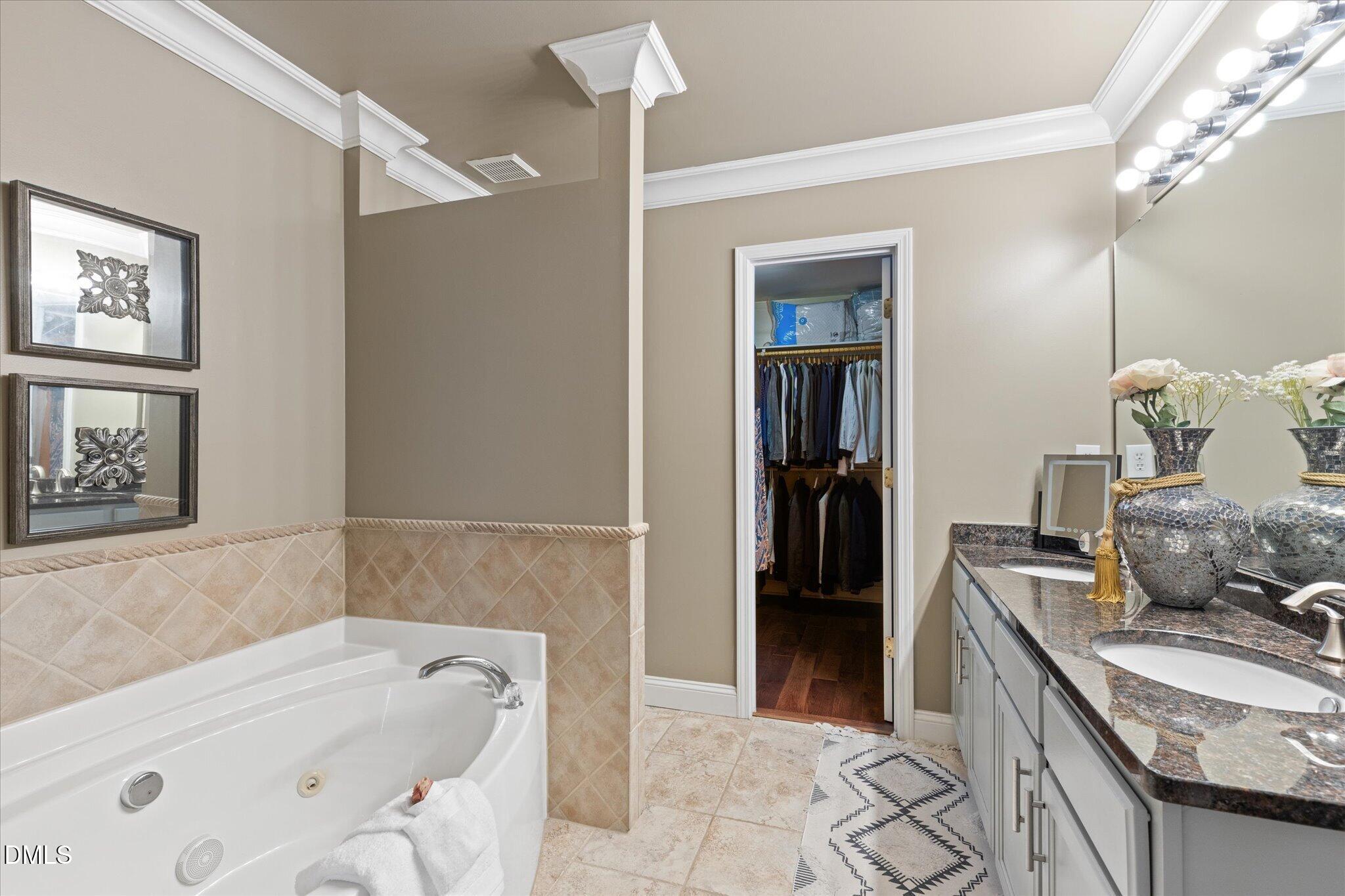 5304 Seaspray Lane Property Photo 28