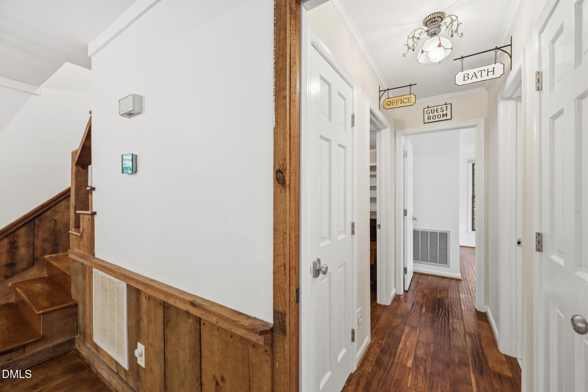 8704 Danbury Circle Property Photo 32