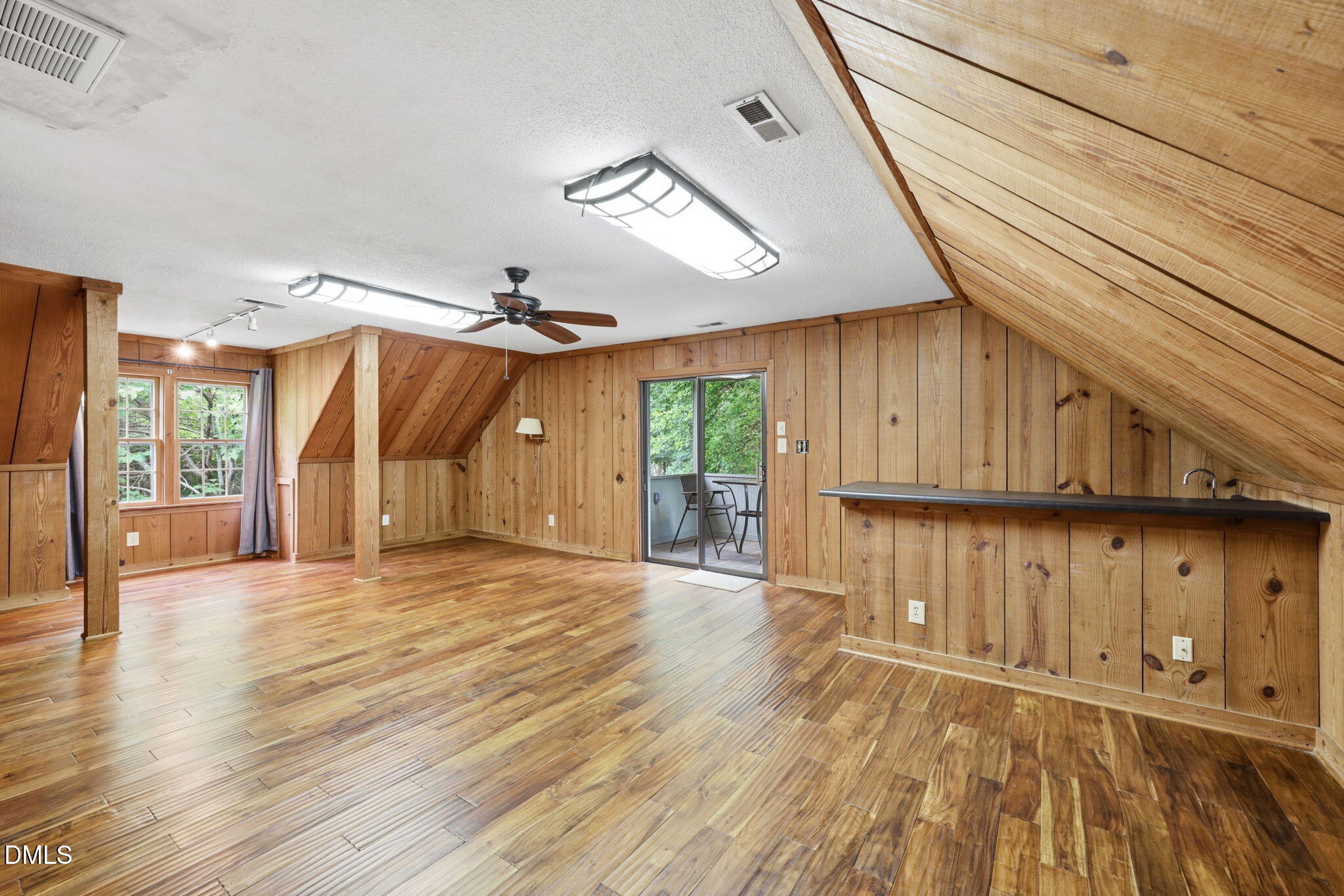 8704 Danbury Circle Property Photo 34