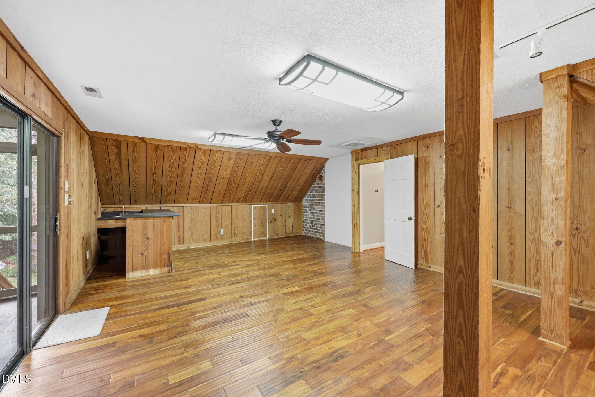 8704 Danbury Circle Property Photo 35