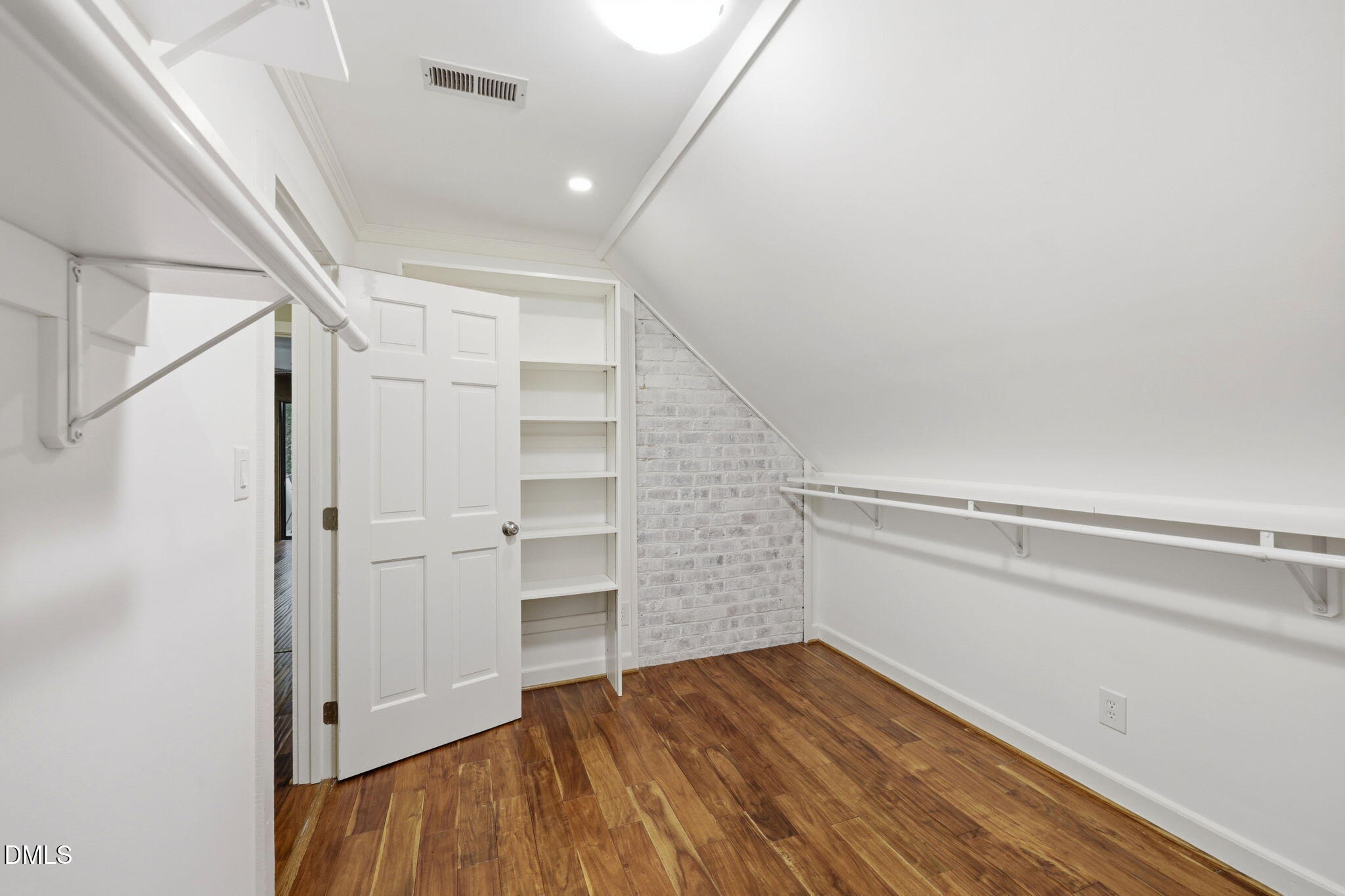 8704 Danbury Circle Property Photo 39