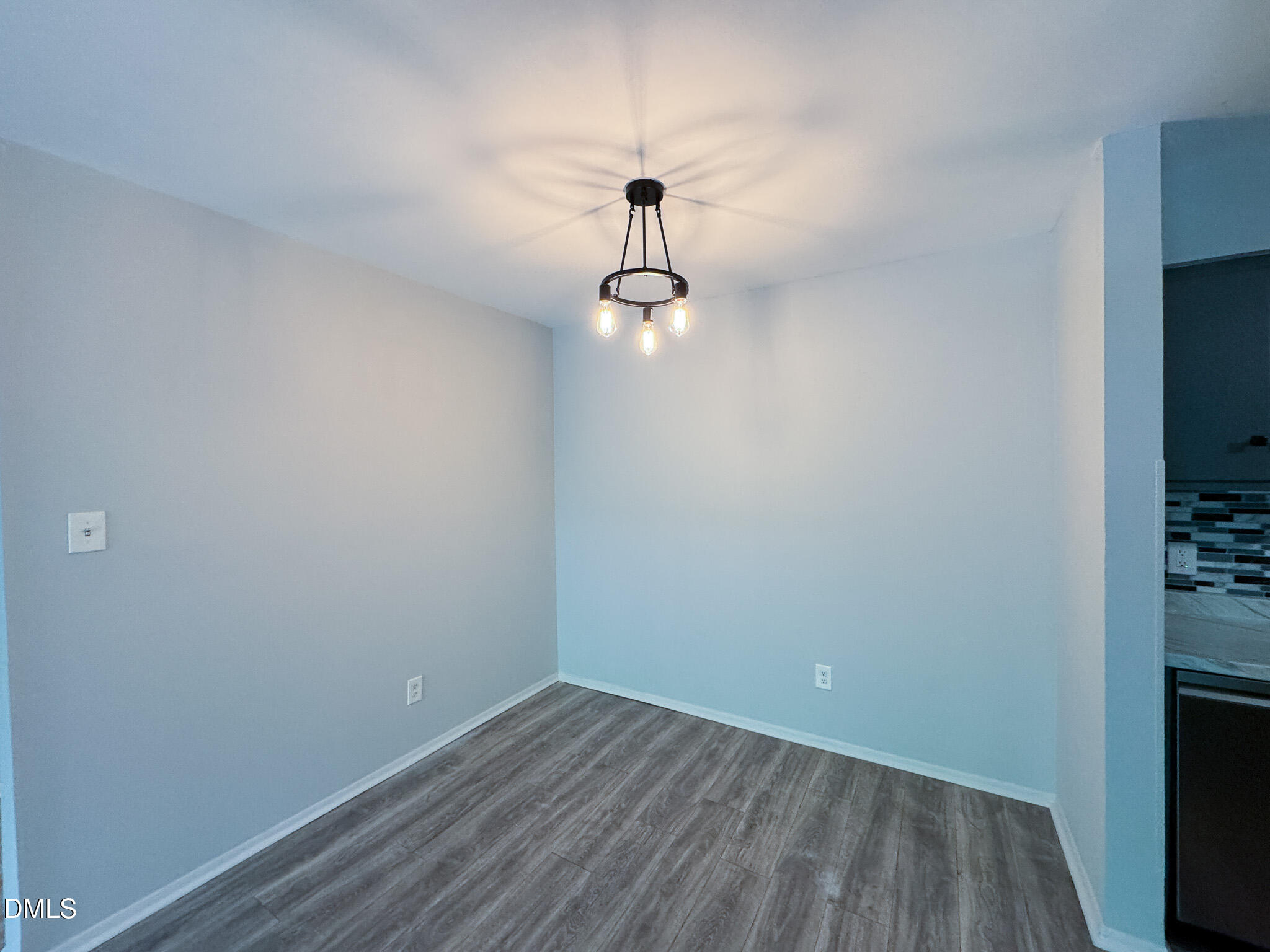 1287 Schaub Drive Property Photo 8