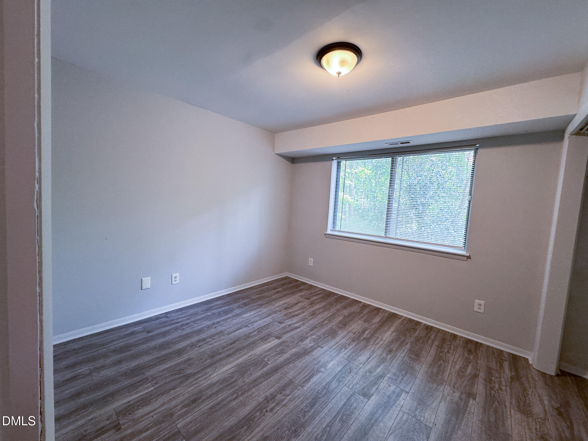 1287 Schaub Drive Property Photo 11